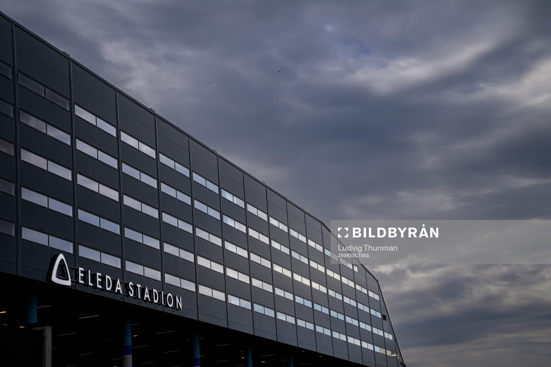 Exteriör vy över Eleda Stadion