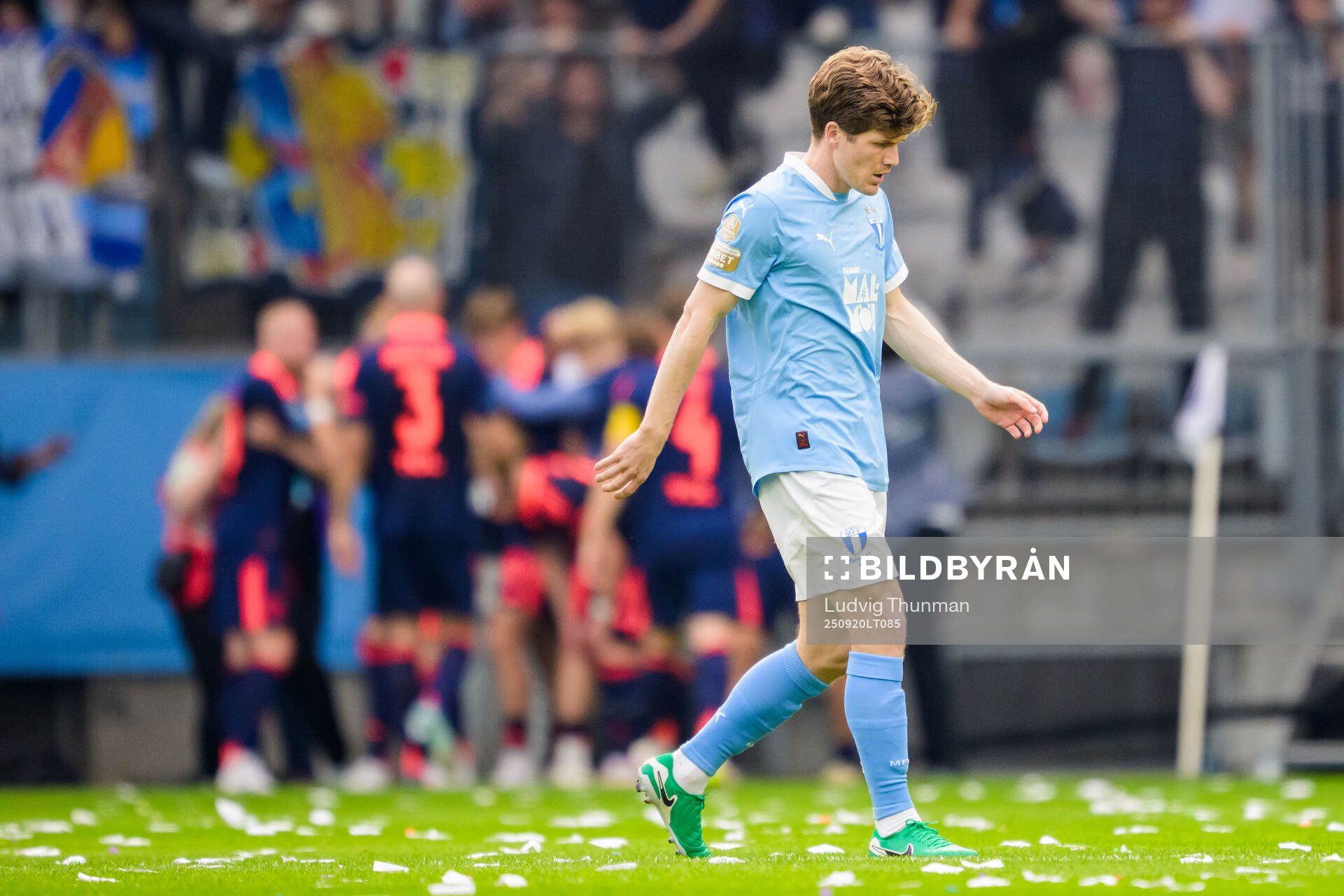Malmö FFs Oliver Berg deppar