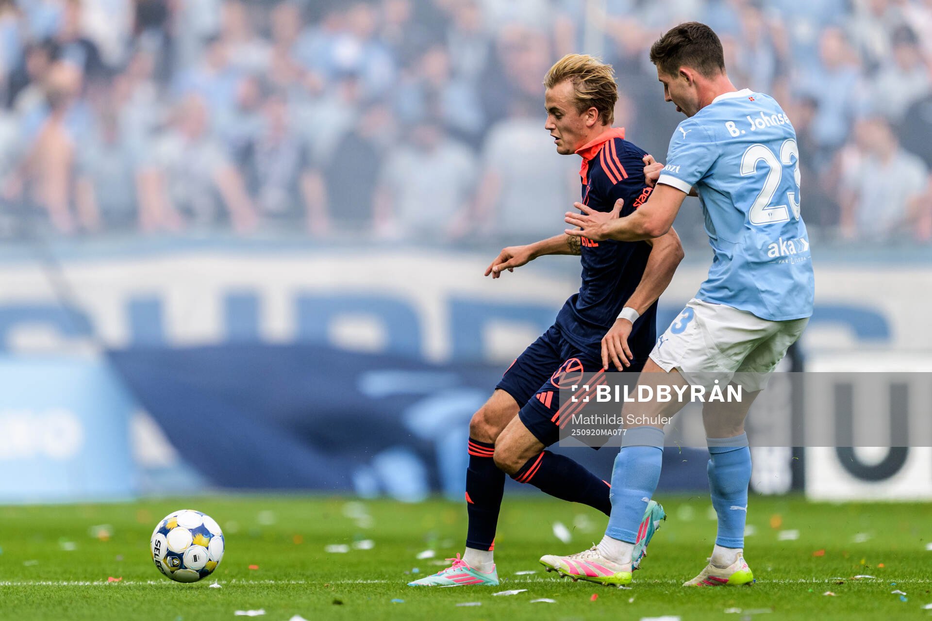 Djurgårdens Oskar Fallenius och Malmö FFs Lasse Berg