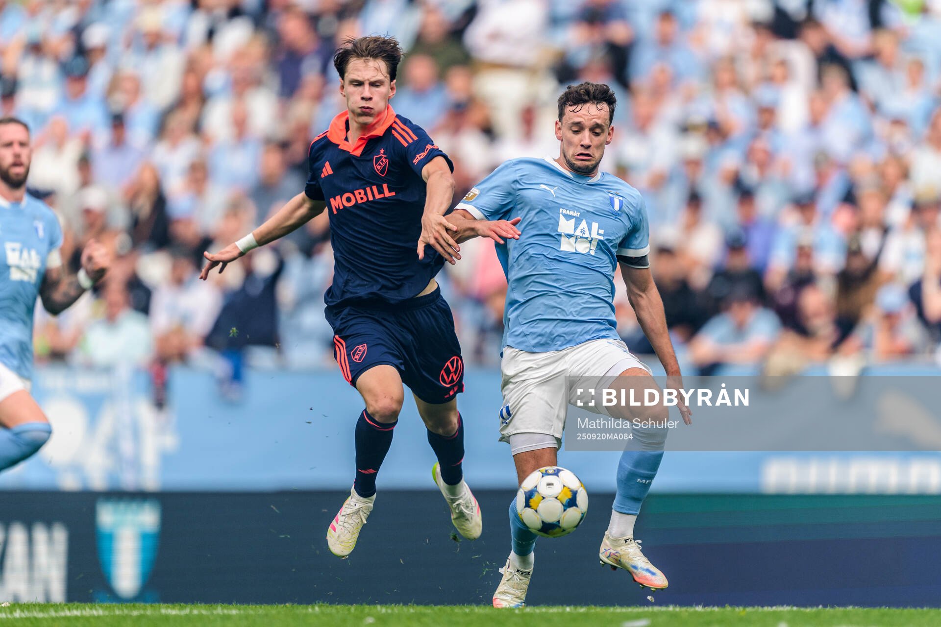 Djurgårdens August Priske Flyger och Malmö FFs Colin