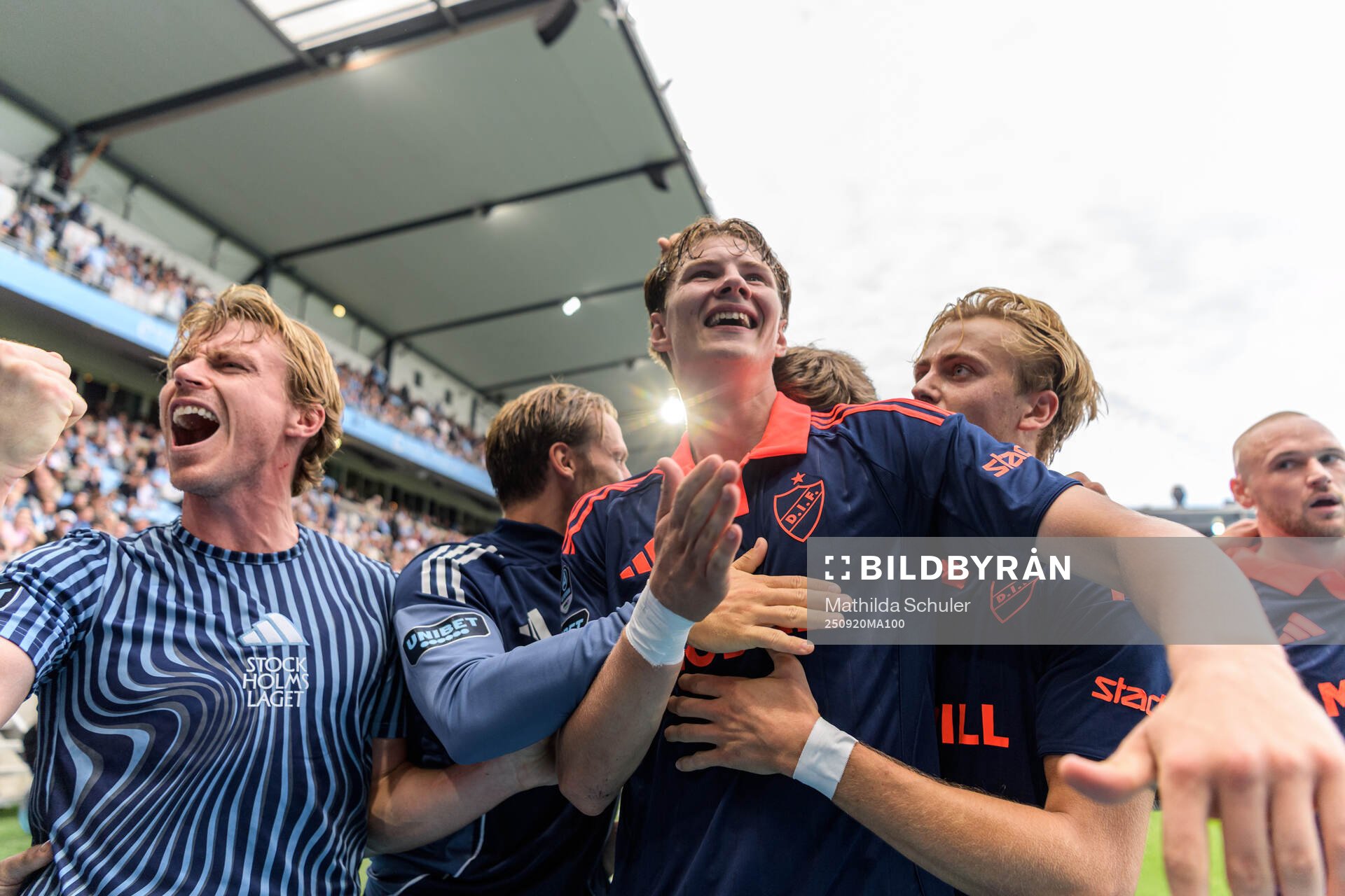Djurgårdens August Priske Flyger jublar