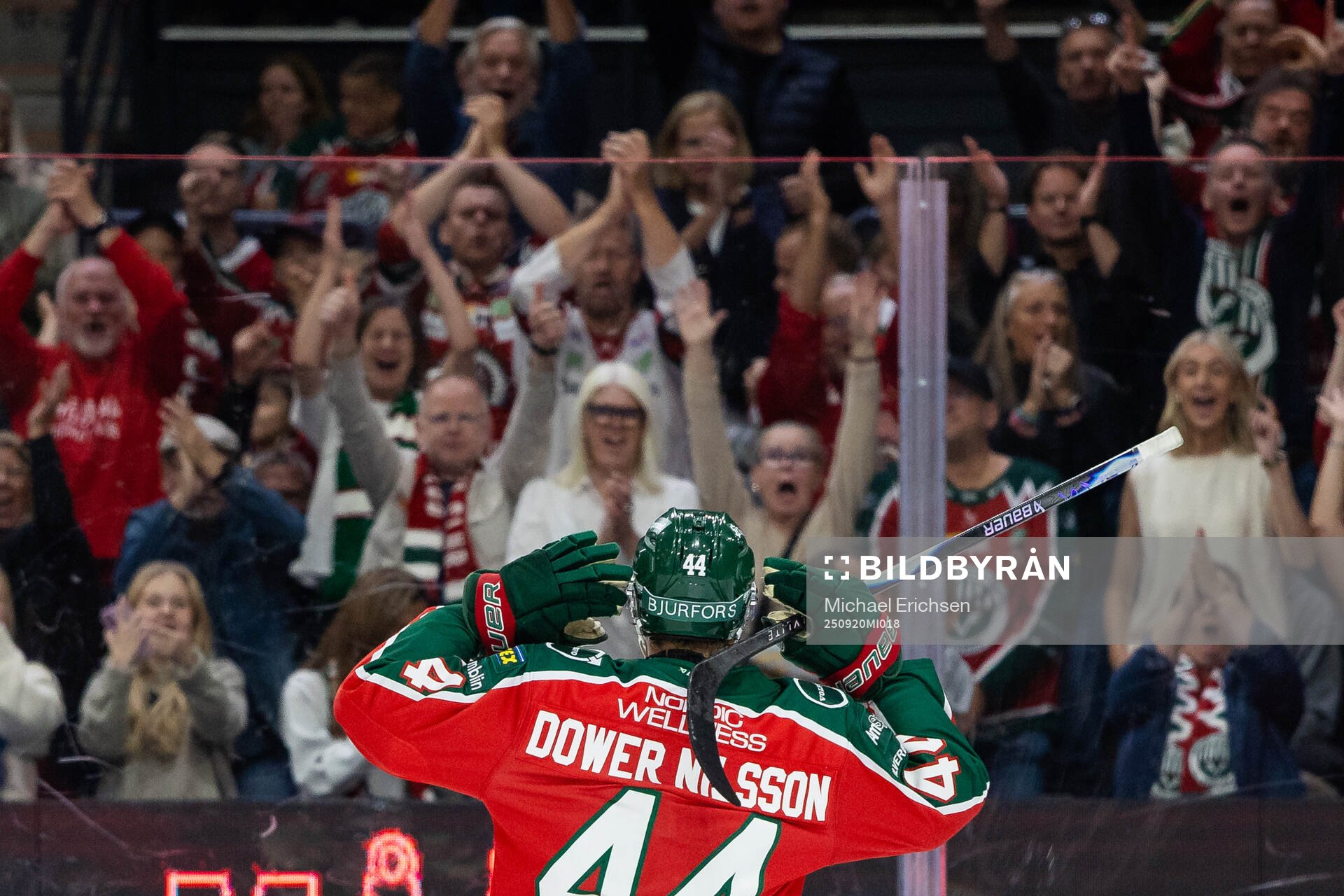 Frölundas Noah Dower Nilsson jublar