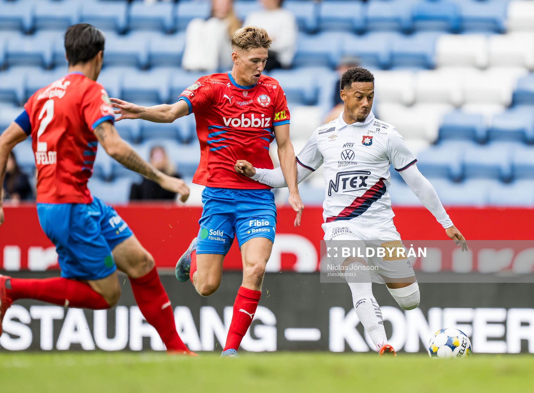 Helsingborgs Benjamin Örn och Örgrytes Tobias Sana