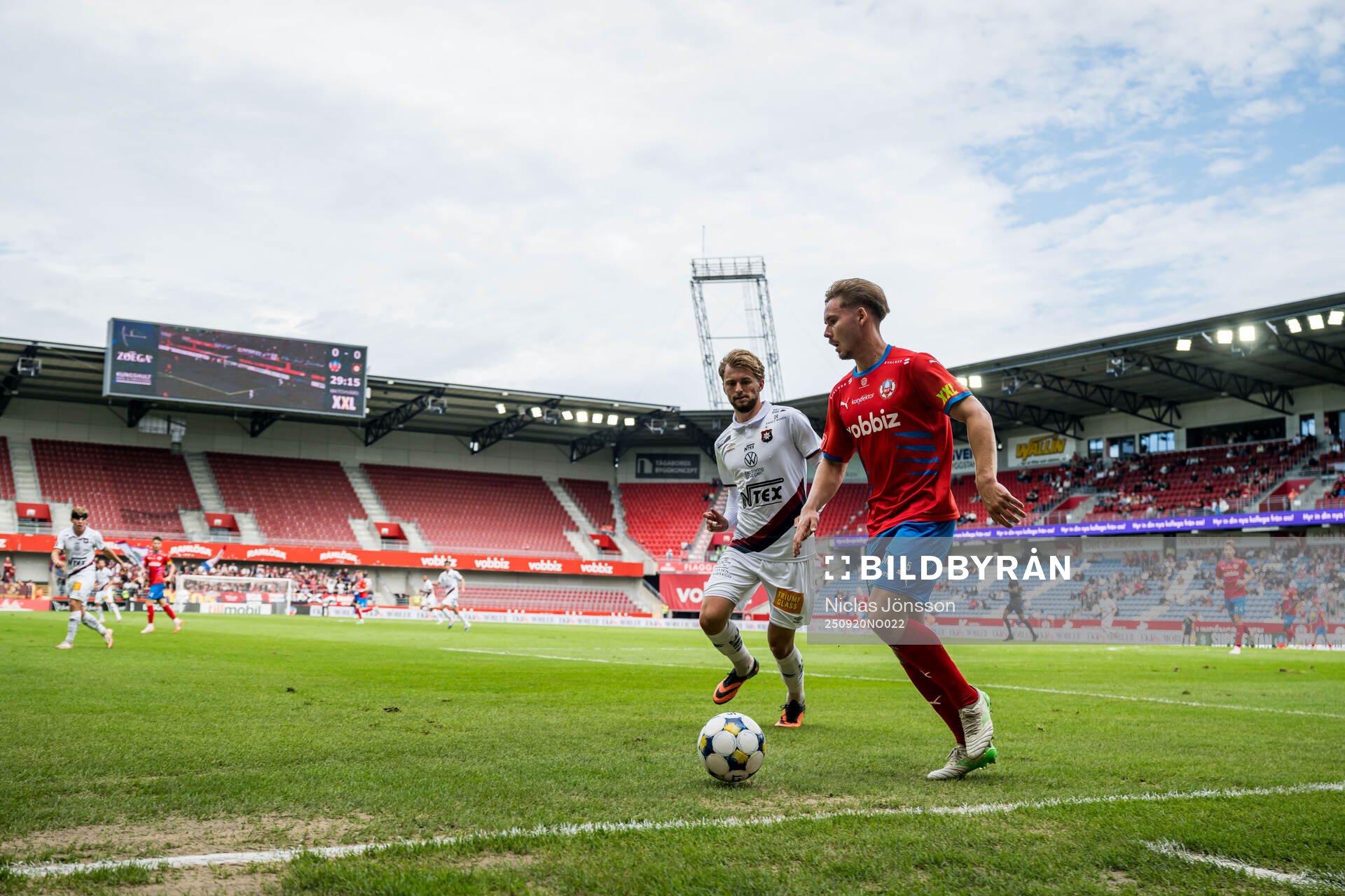 Örgrytes William Hofvander och Helsingborgs Simon Bengtsson