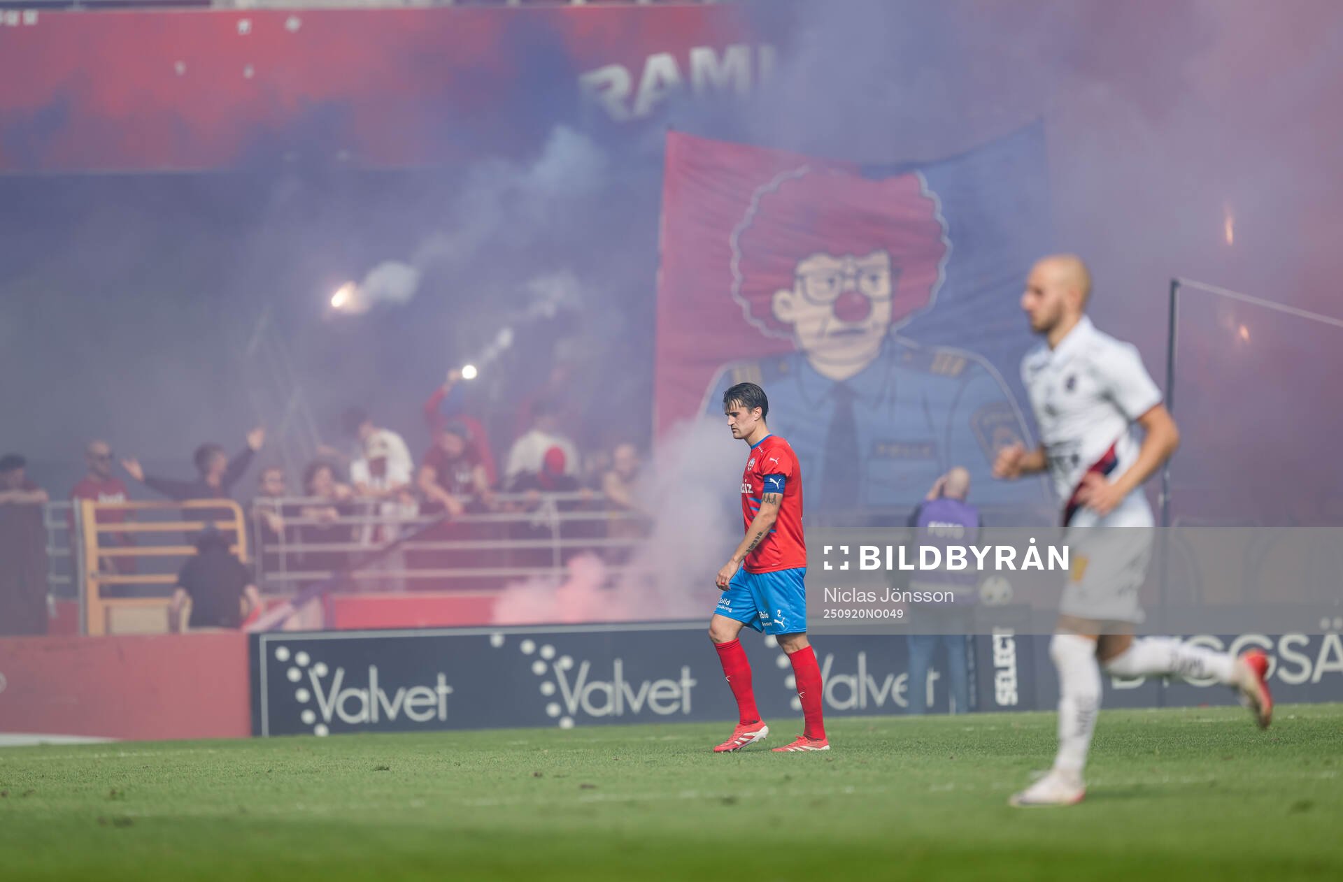 Matchen avbryts pga av rök