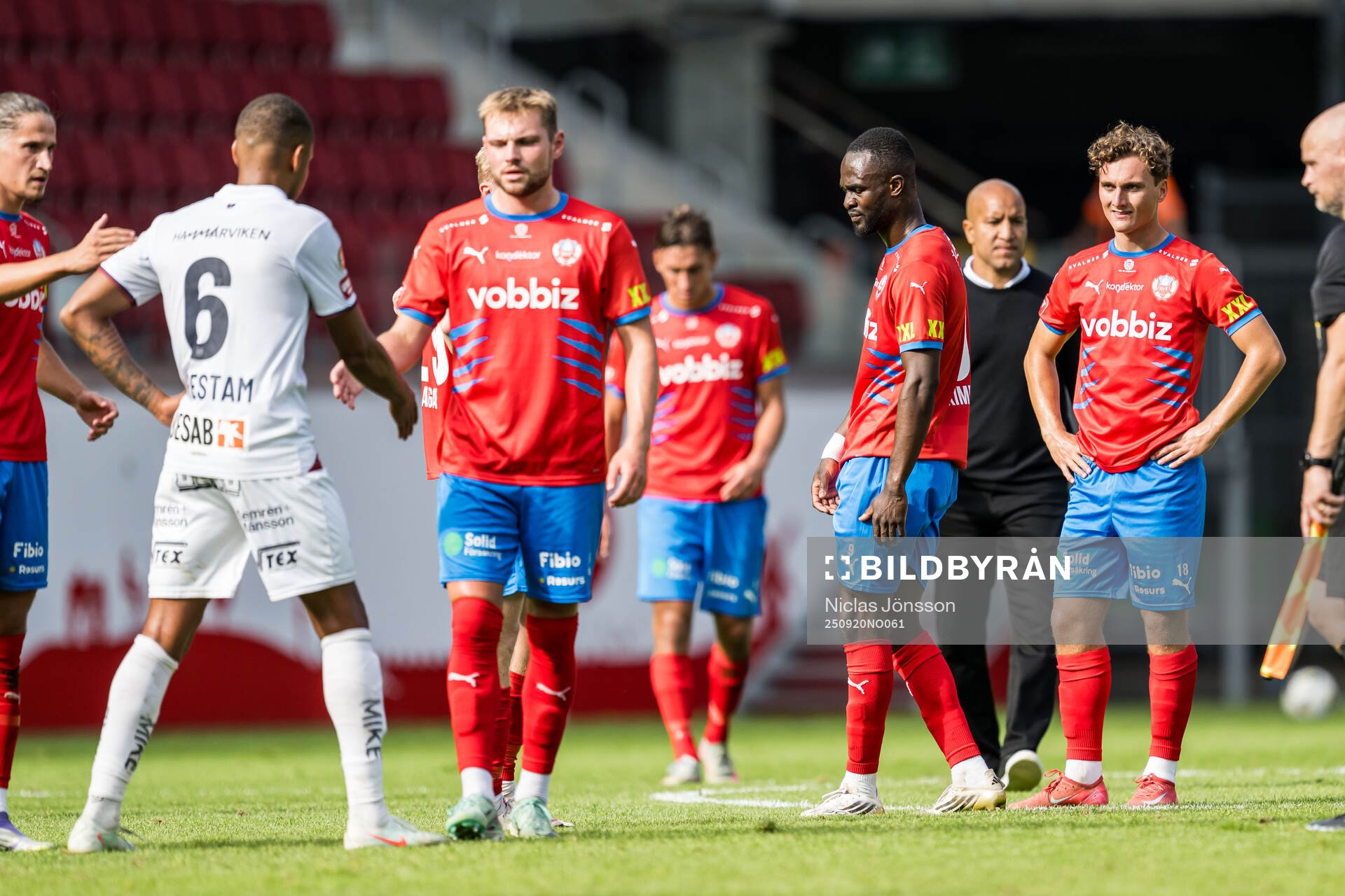 Helsingborgs Adam Akimey deppar och Casper Ljung Hofvendahl