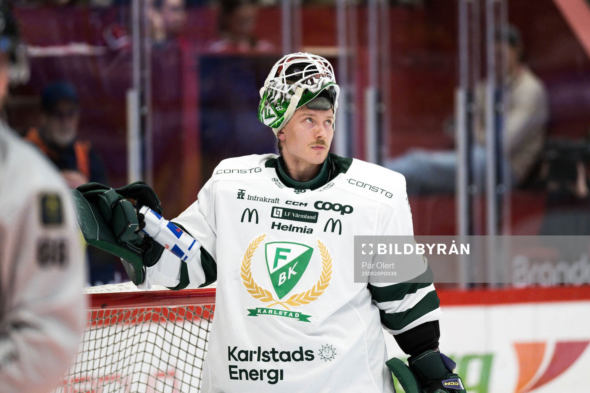 Färjestads målvakt Emil Larmi