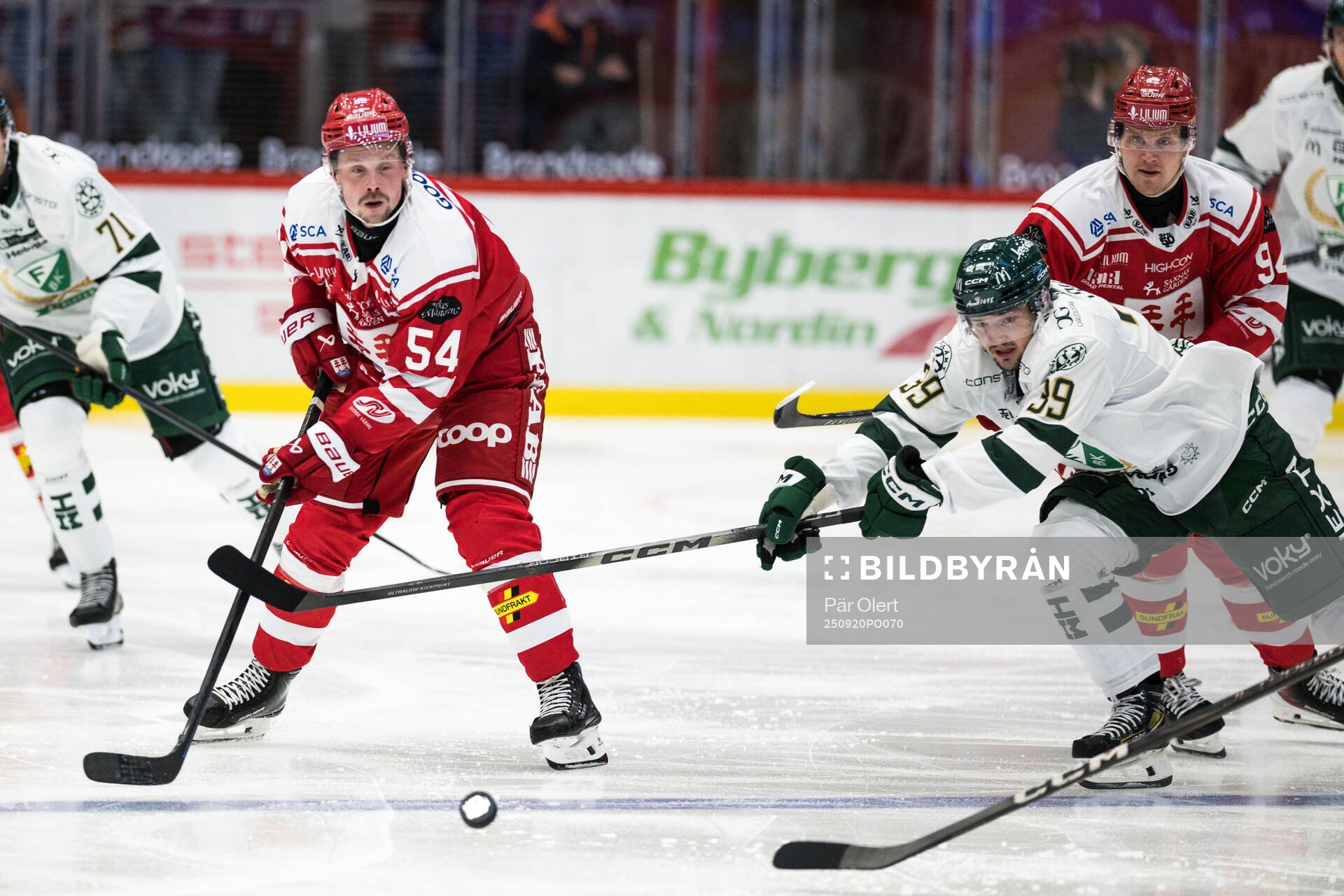 Timrås Jonathan Dahlén och Färjestads Luke Philp
