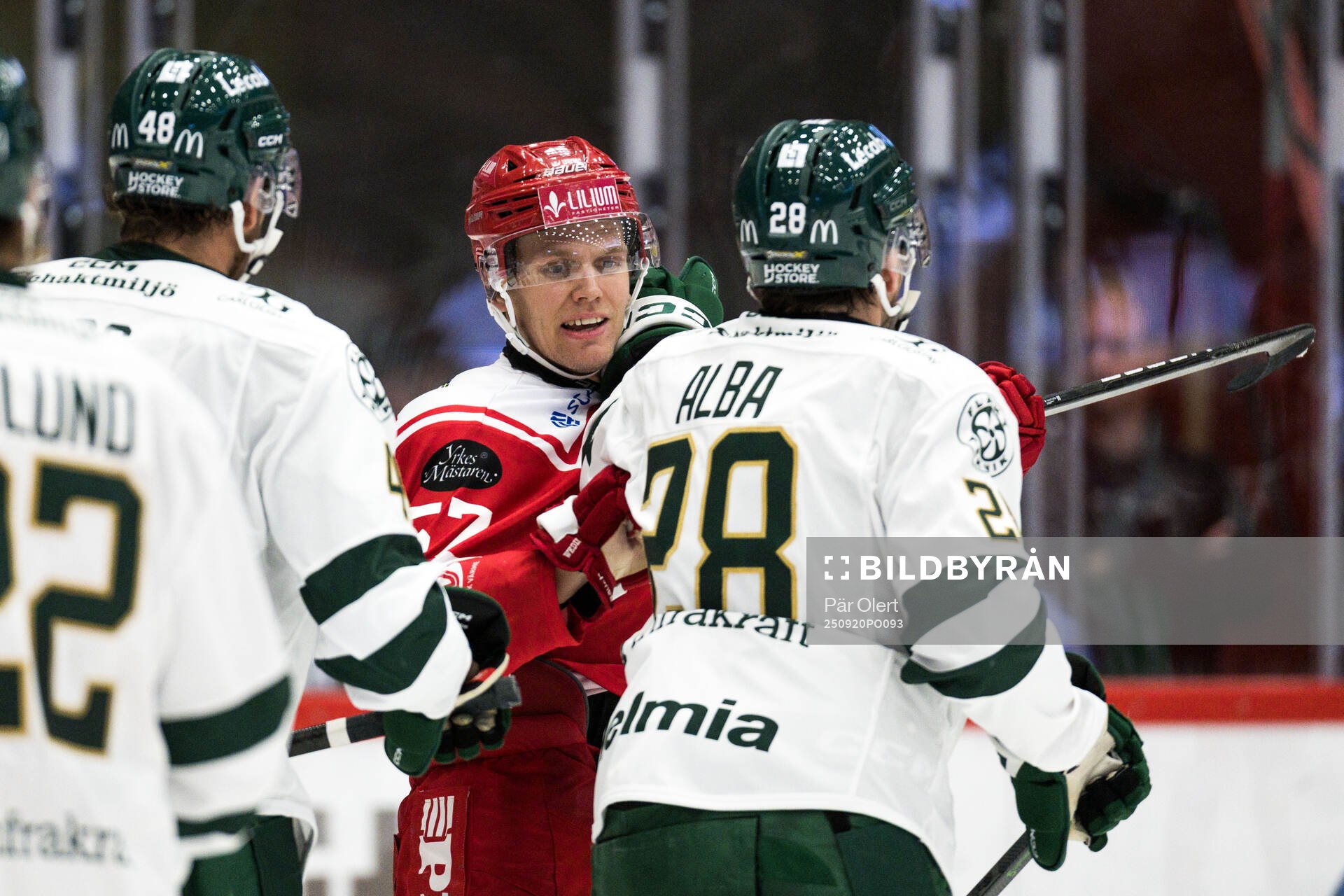 Timrås Anton Wedin och Färjestads Emil Alba