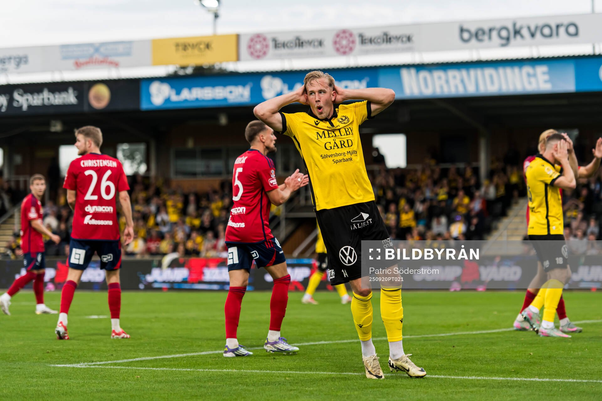 Mjällbys Herman Johansson deppar