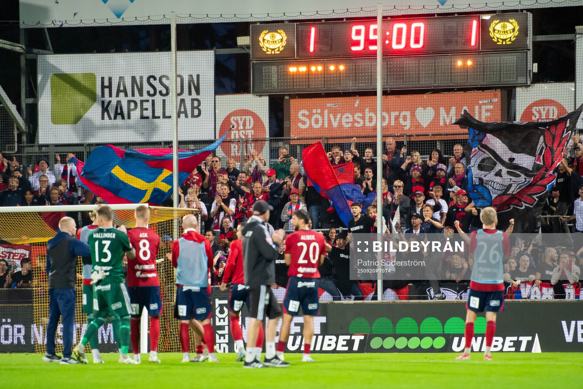 Östers IFs spelare jublar