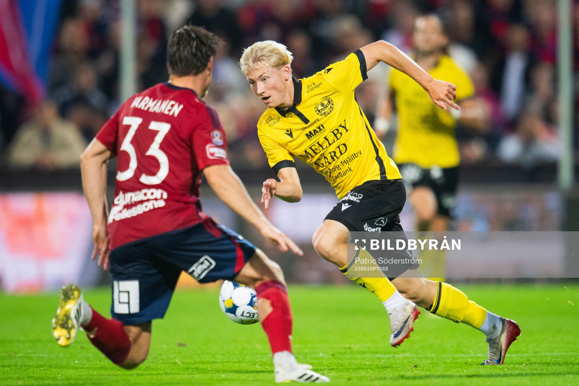 Östers IFs Tatu Varmanen och Mjällby AIFs Romeo