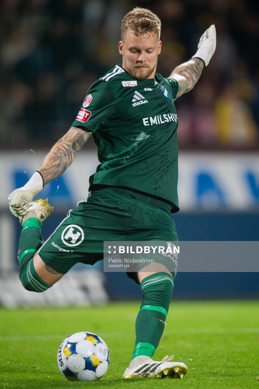 Östers IFs målvakt Robin Wallinder