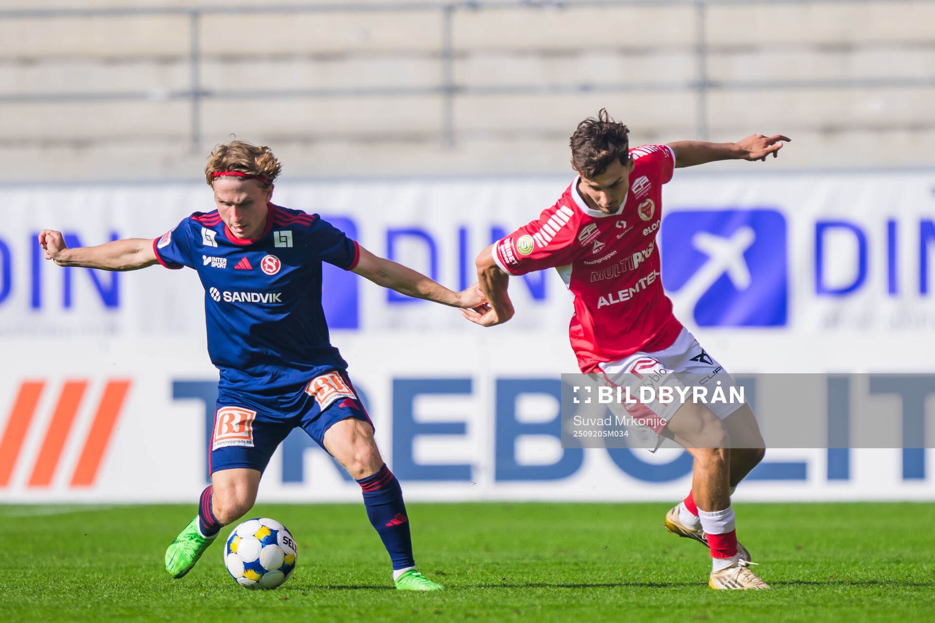 Sandvikens IFs Victor Backman och Kalmars Camil Jebara
