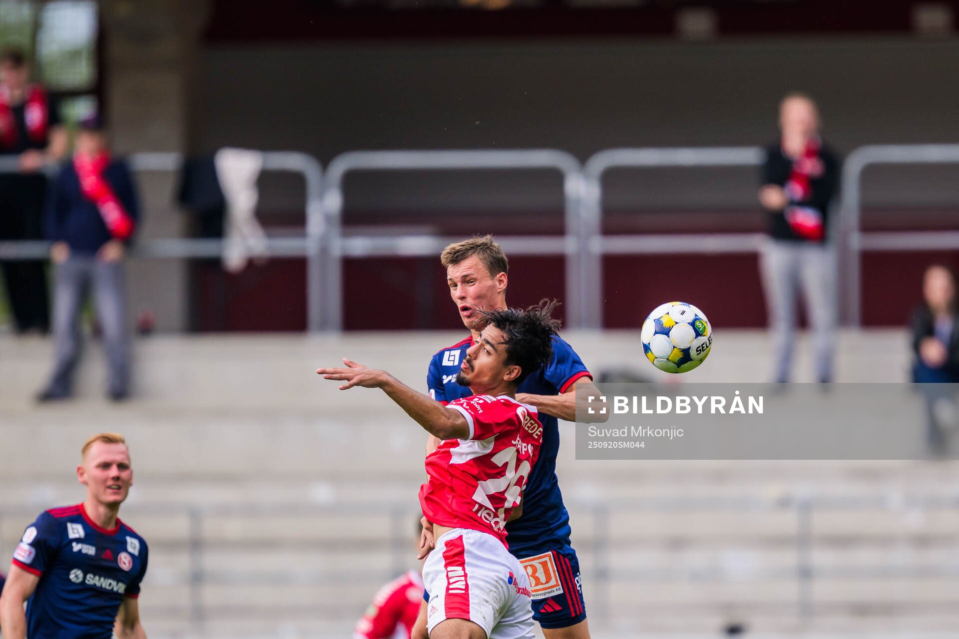 Kalmars Arash Motaraghebjafarpour och Sandvikens IFs Daniel