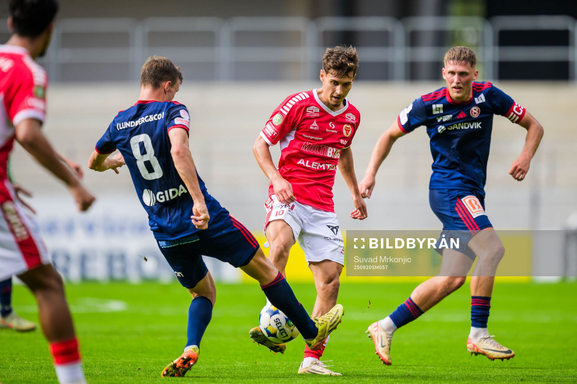 Sandvikens IFs Daniel Söderberg och Kalmars Camil Jebara