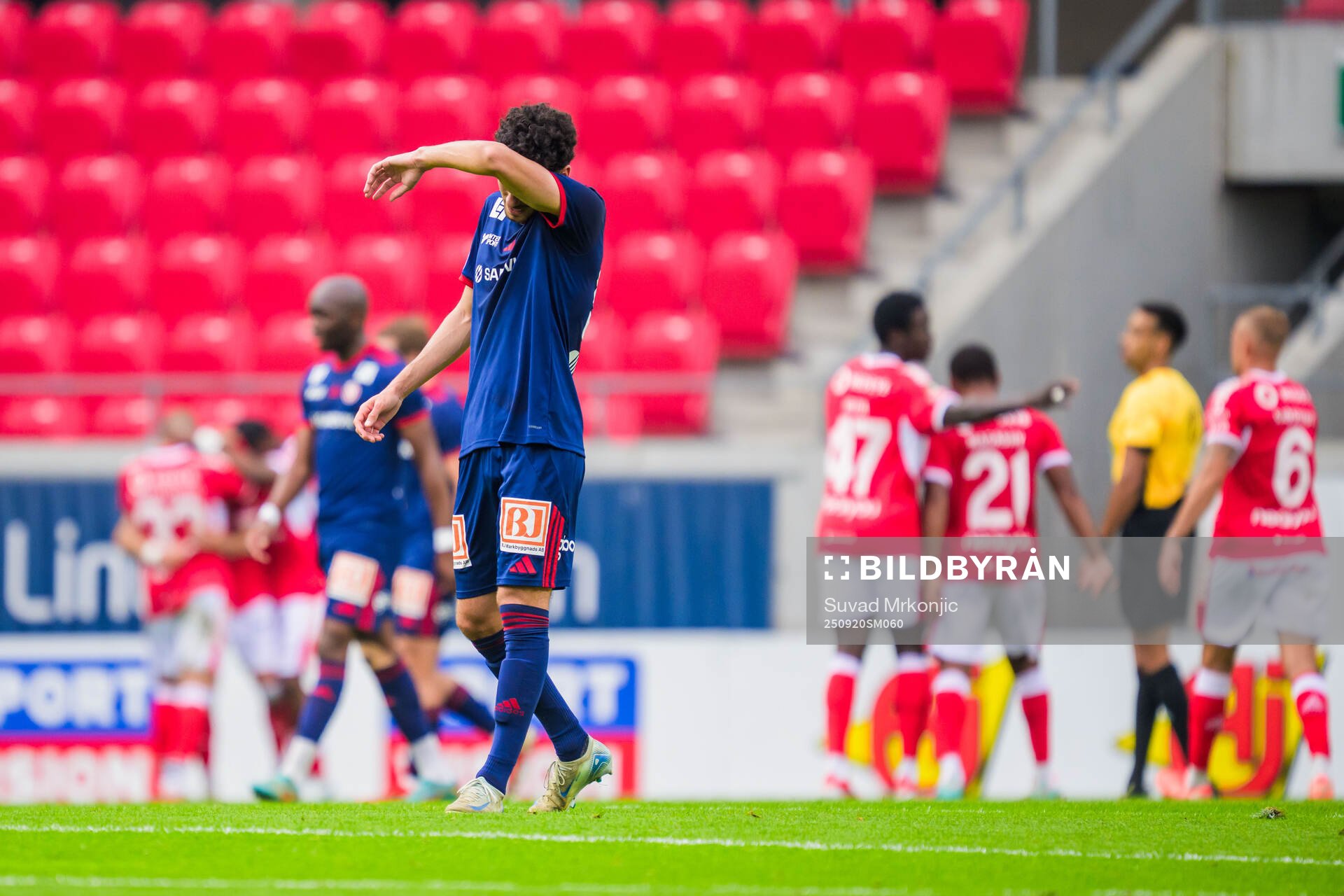Sandvikens IFs Dion Krasniqi deppar