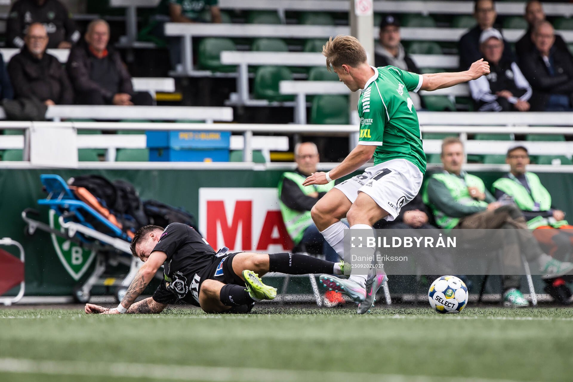 Örebros Samuel Kroon och Brages Noah Östberg