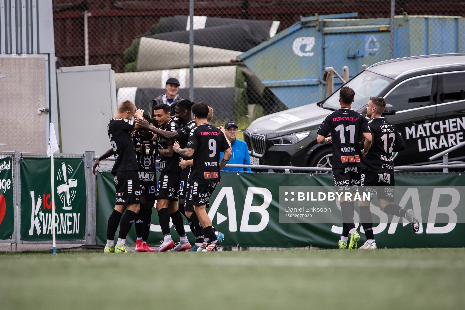 Örebros Blessing Asumang Dankwah jublar