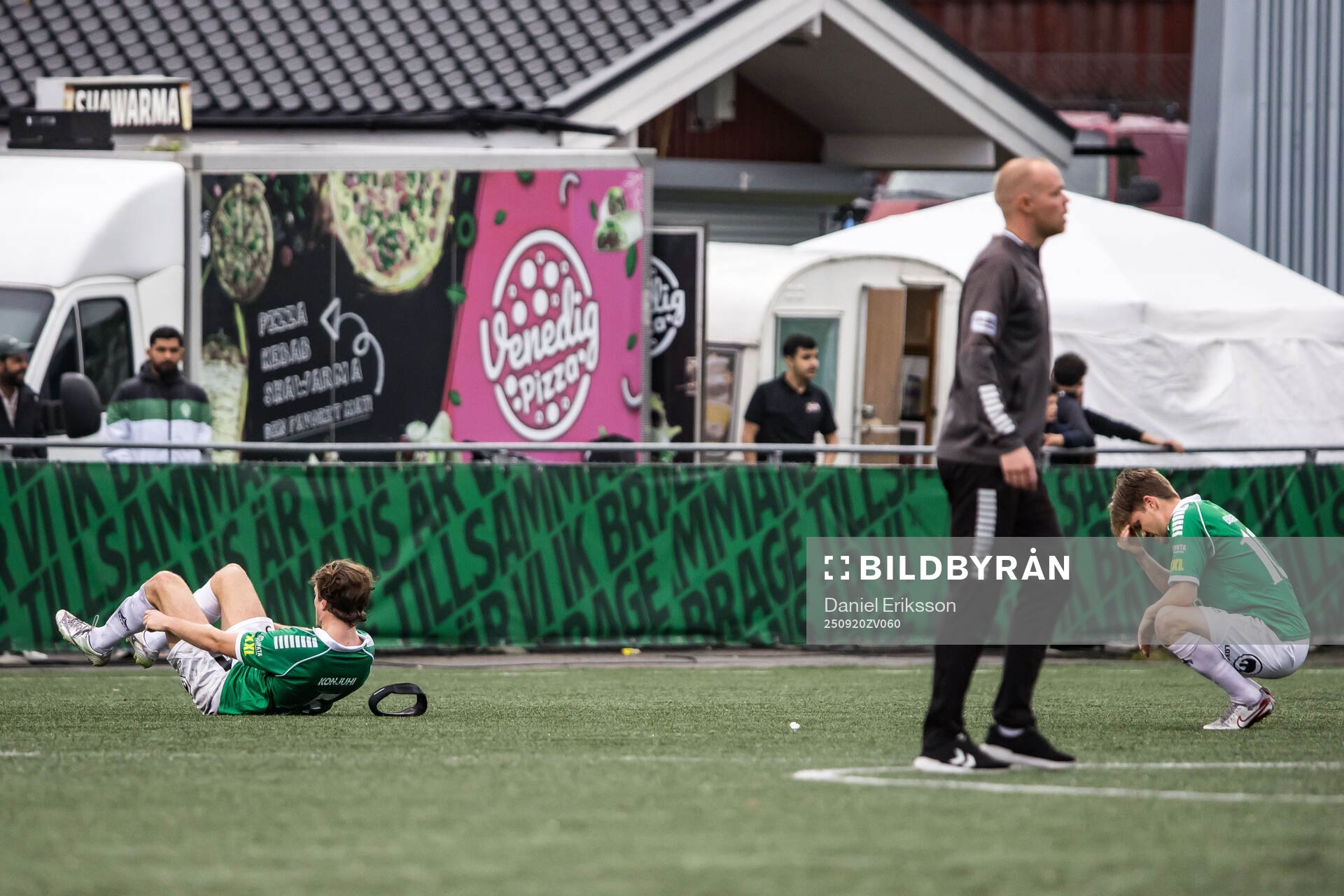 Brages Lorik Konjuhi och Gustav Berggren deppar