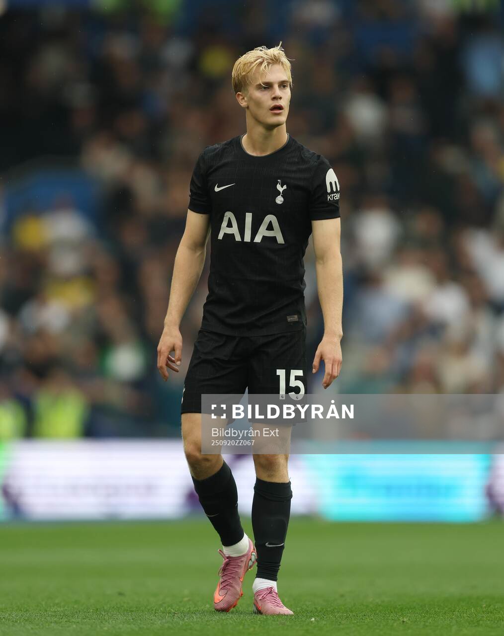 Lucas Bergvall of Tottenham