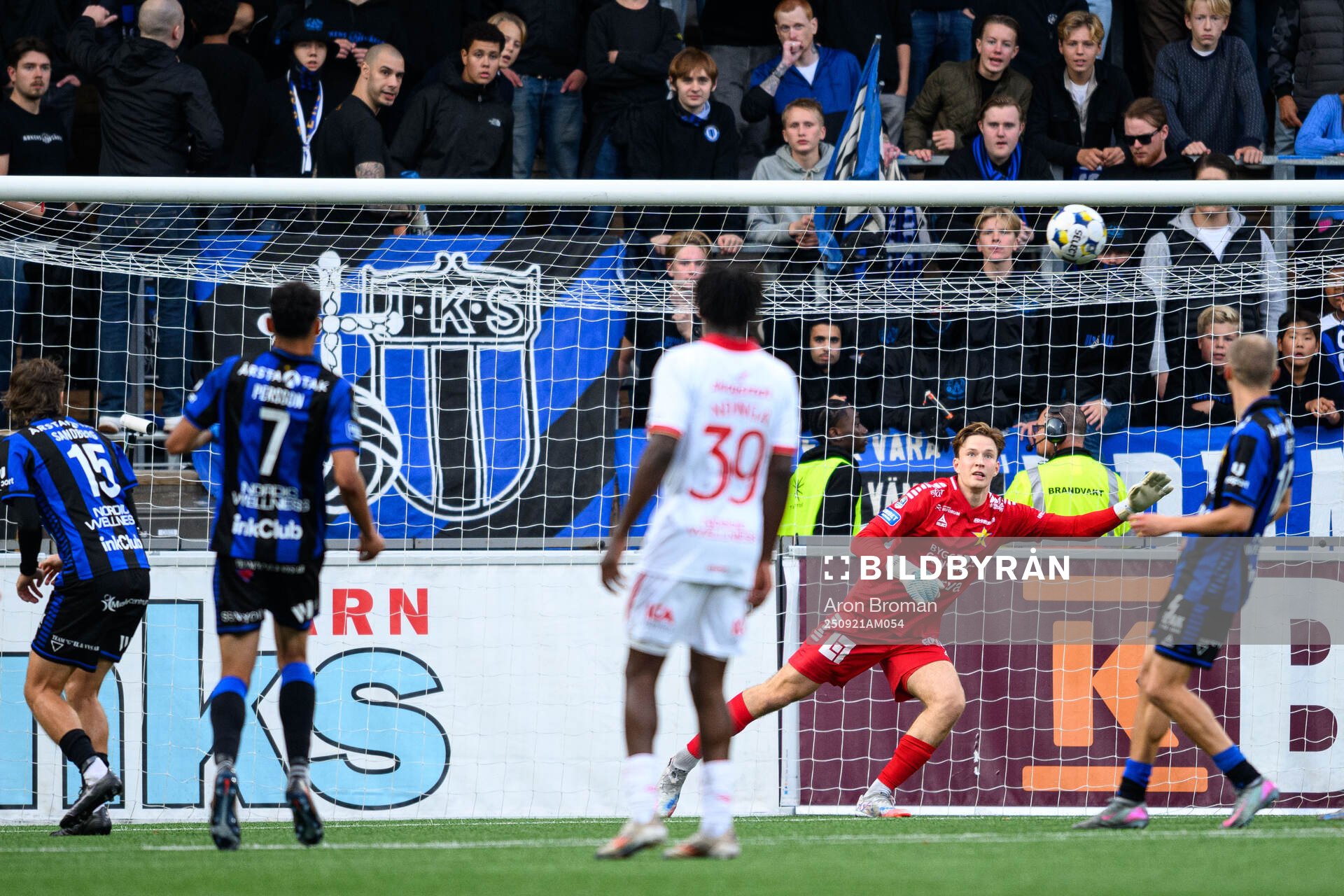 Degerfors Marcus Rafferty (ej i bild) 1-1 målet på Sirius