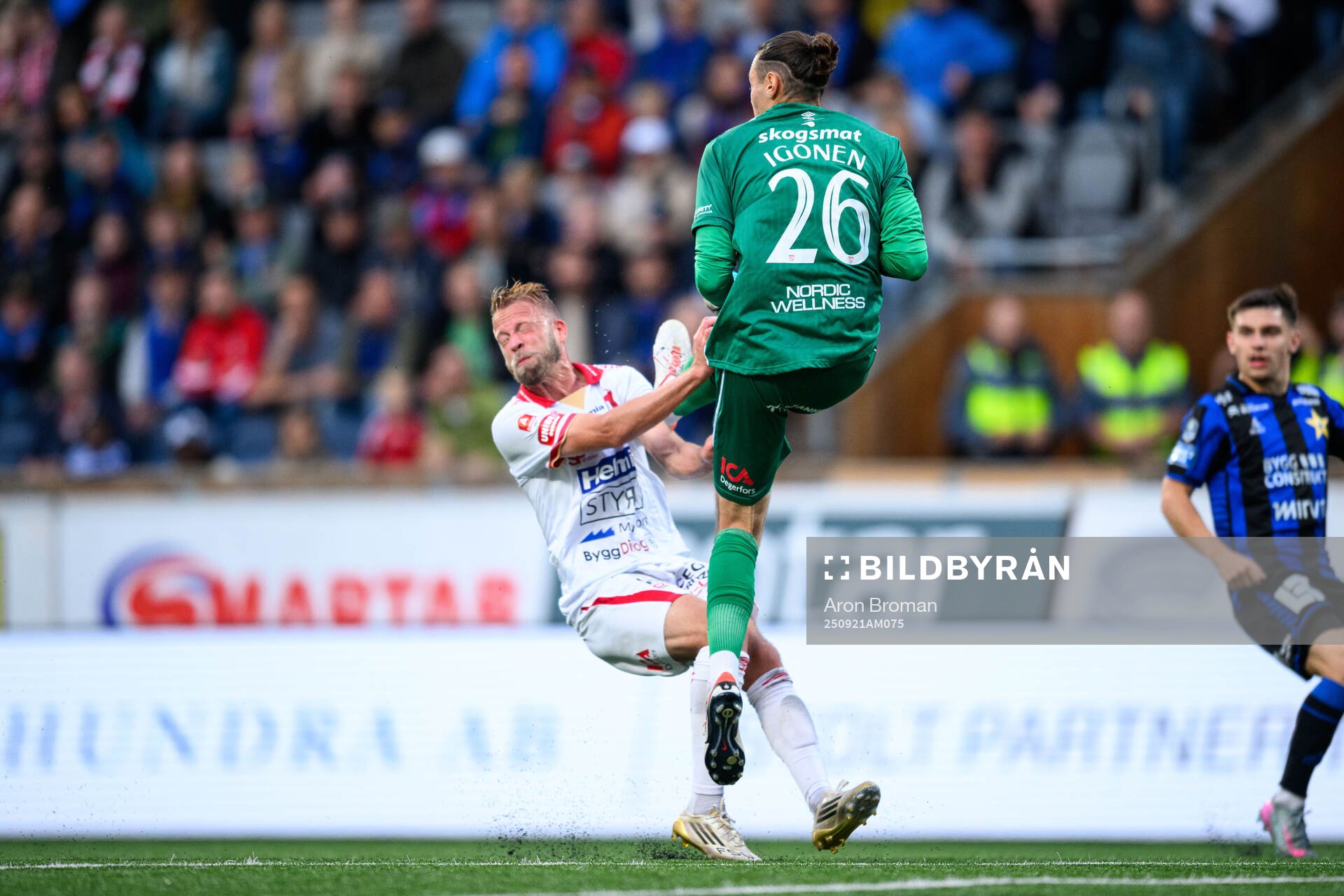 Degerfors Daniel Sundgren och målvakt Matvei Igonen