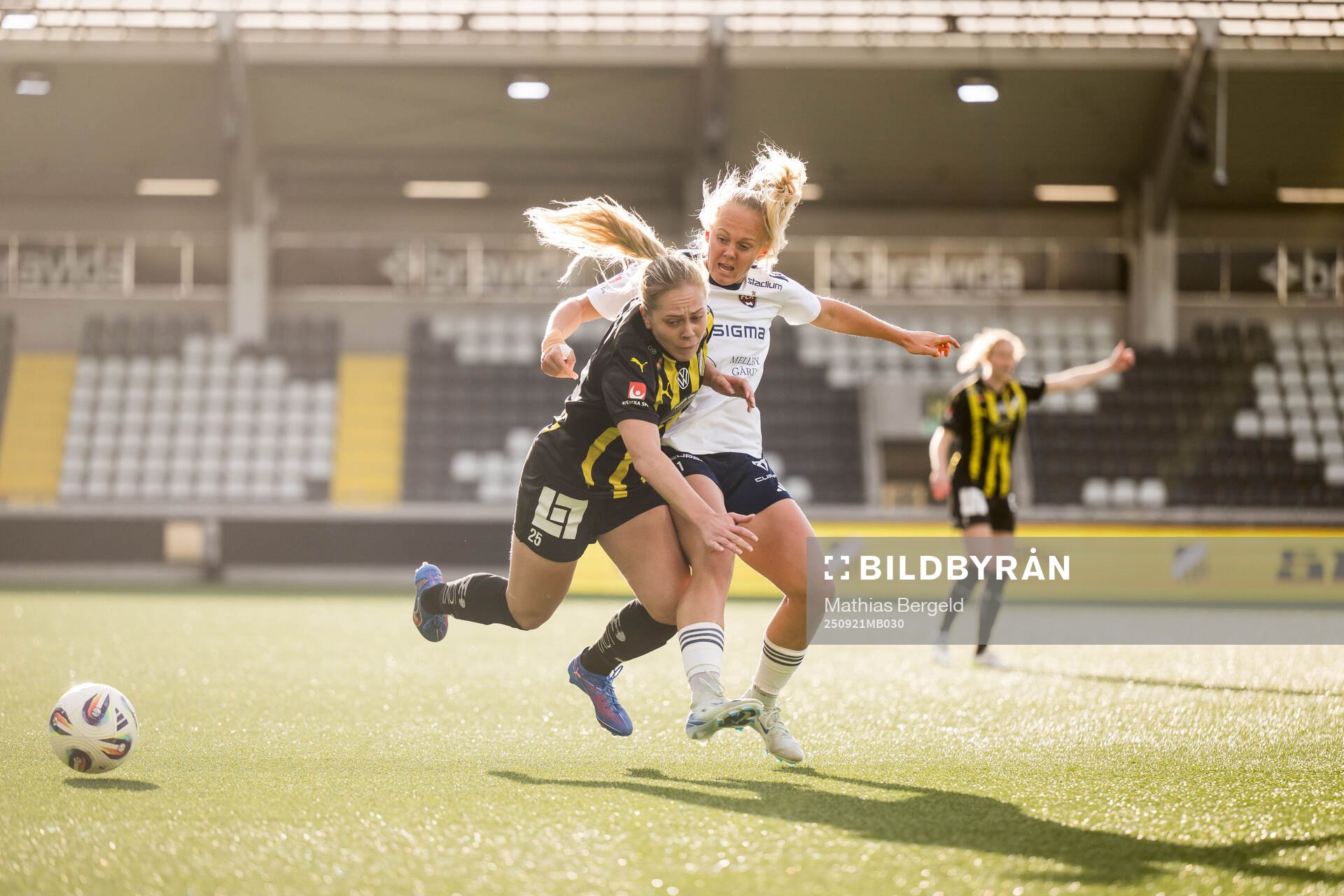 Häckens Alice Bergström och Rosengårds Molly Johansson