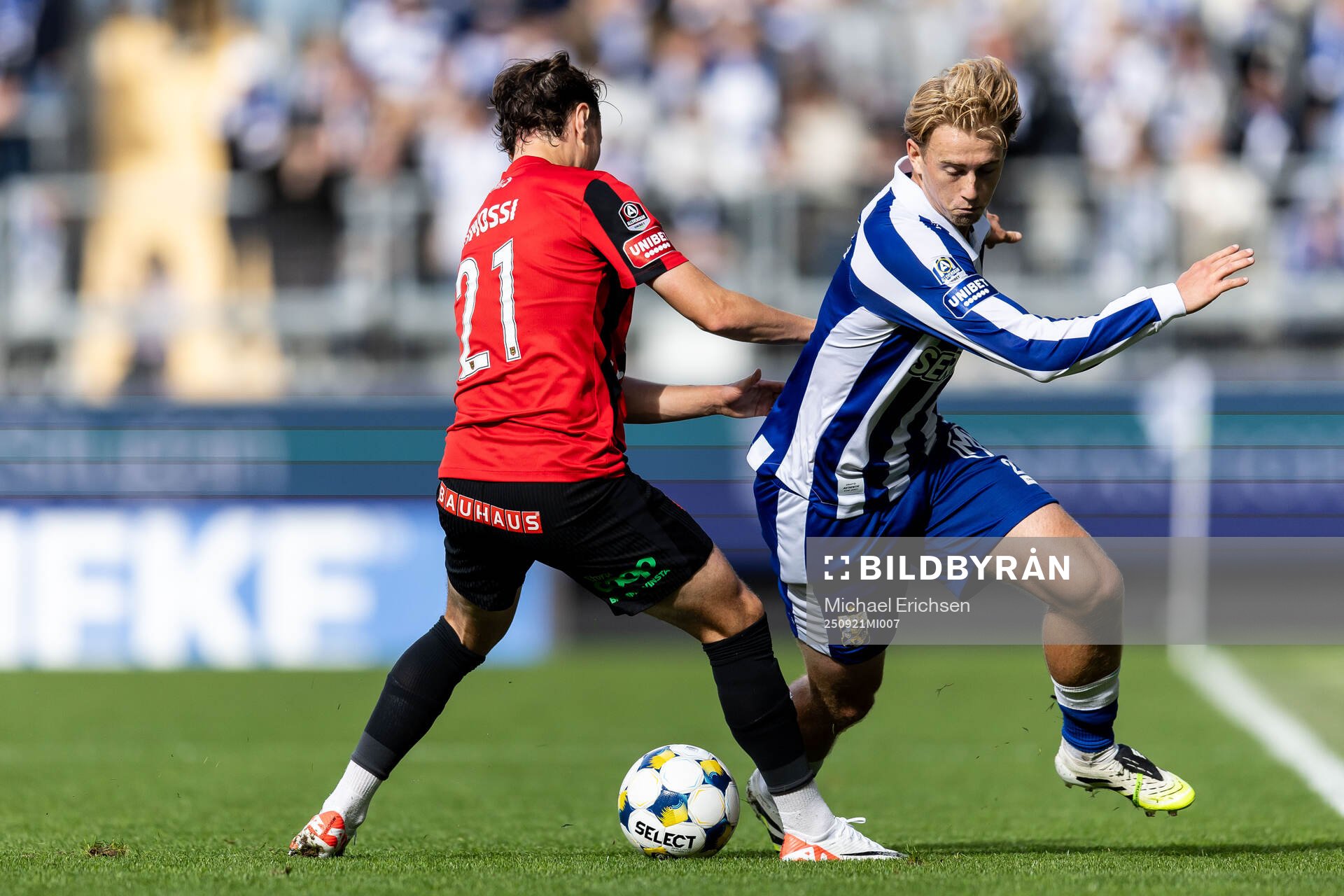 Brommapojkarnas Alex Timossi Andersson och IFK Göteborgs
