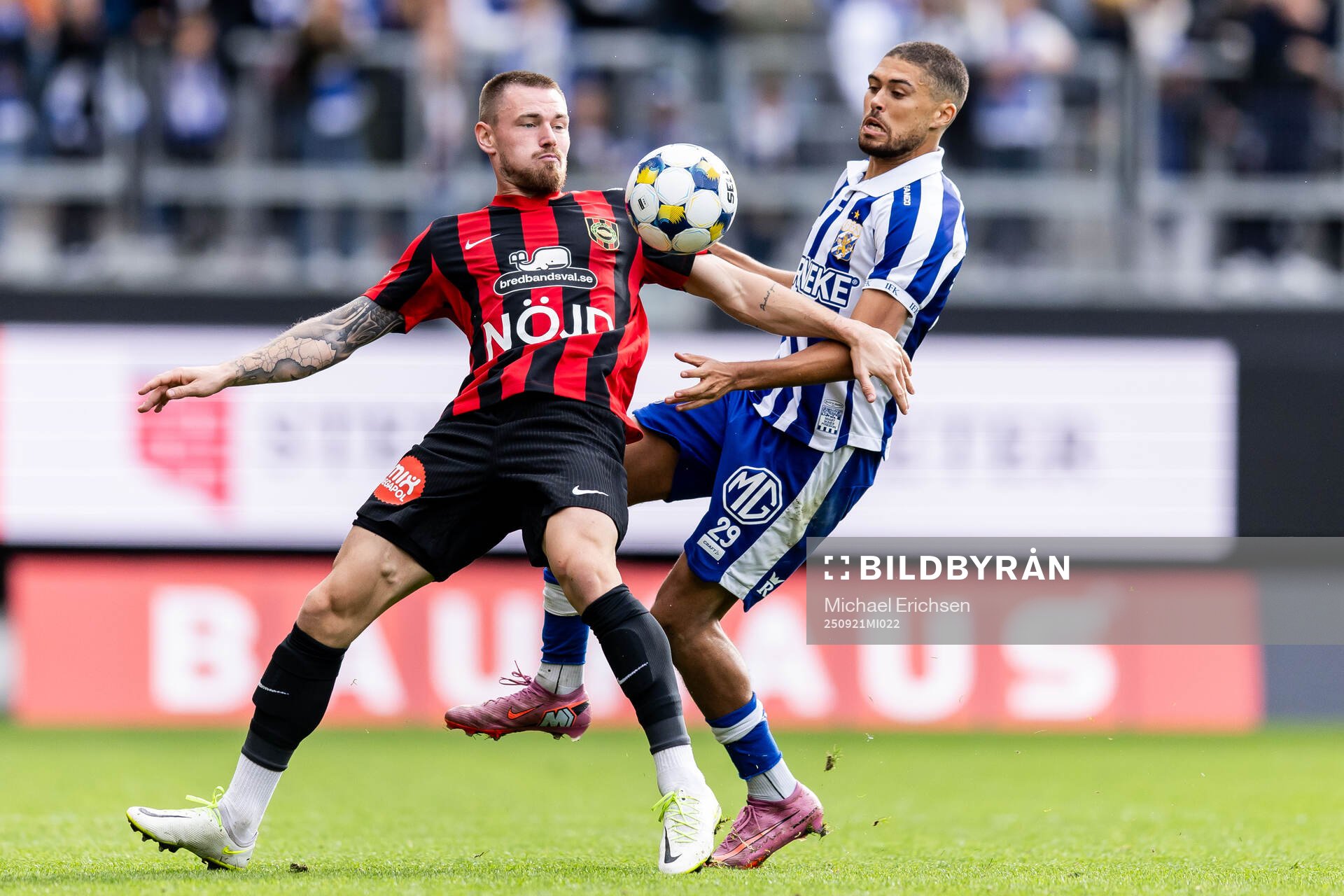 Brommapojkarnas Rasmus Örqvist och IFK Göteborgs Thomas