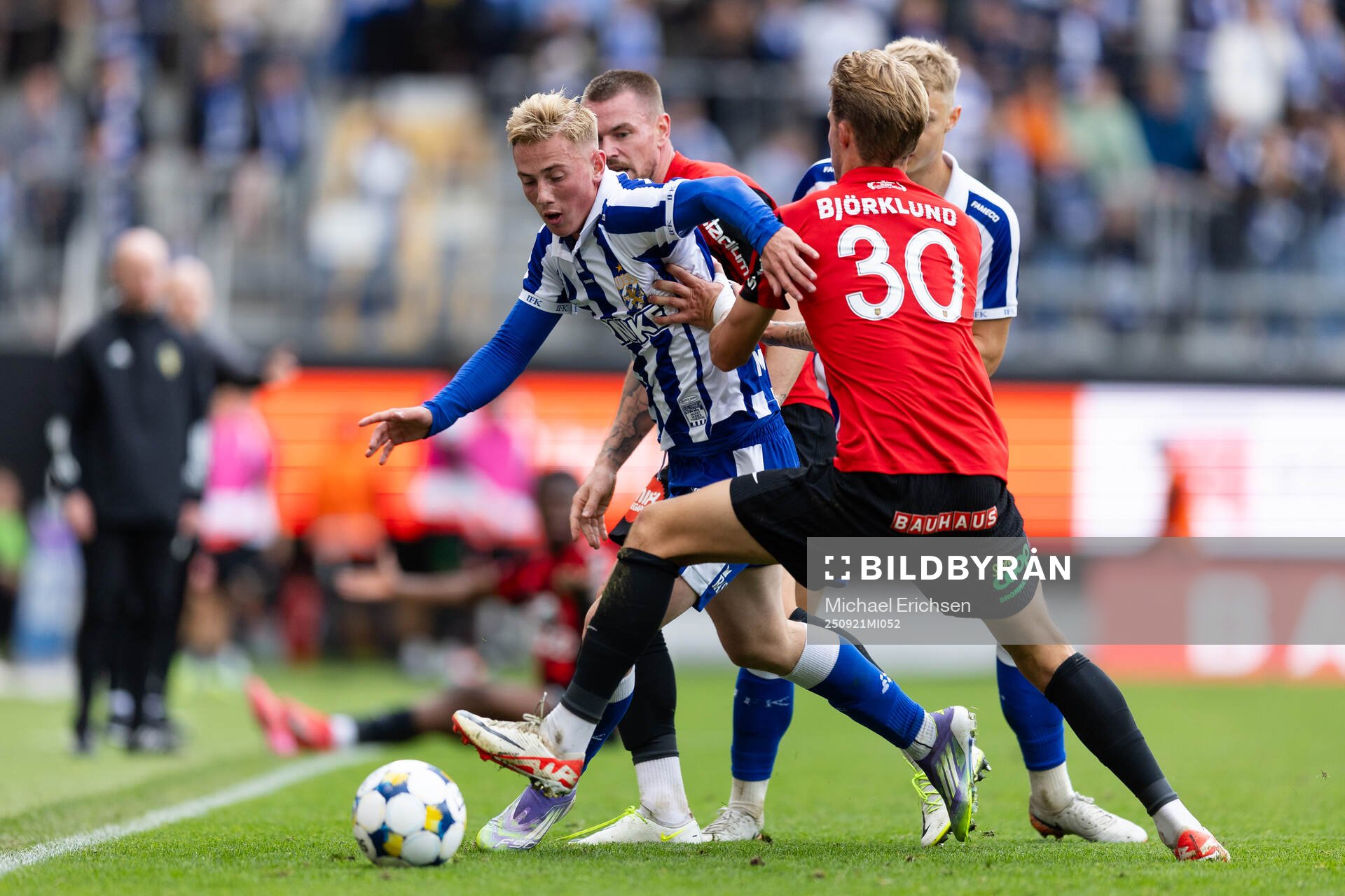 IFK Göteborgs Benjamin Brantlind och Brommapojkarnas Lukas