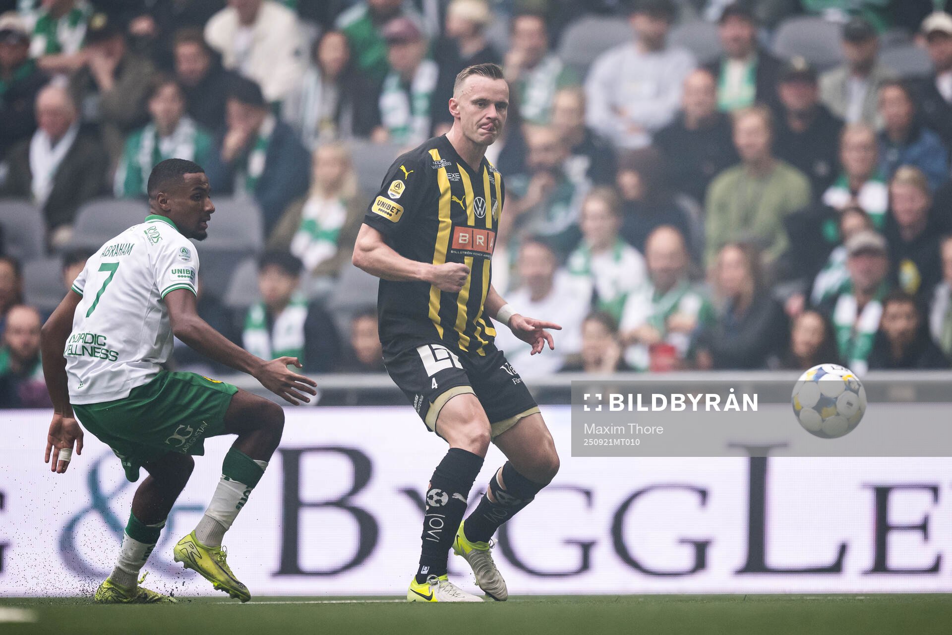 Hammarbys Paulos Abraham och Häckens Marius Lode