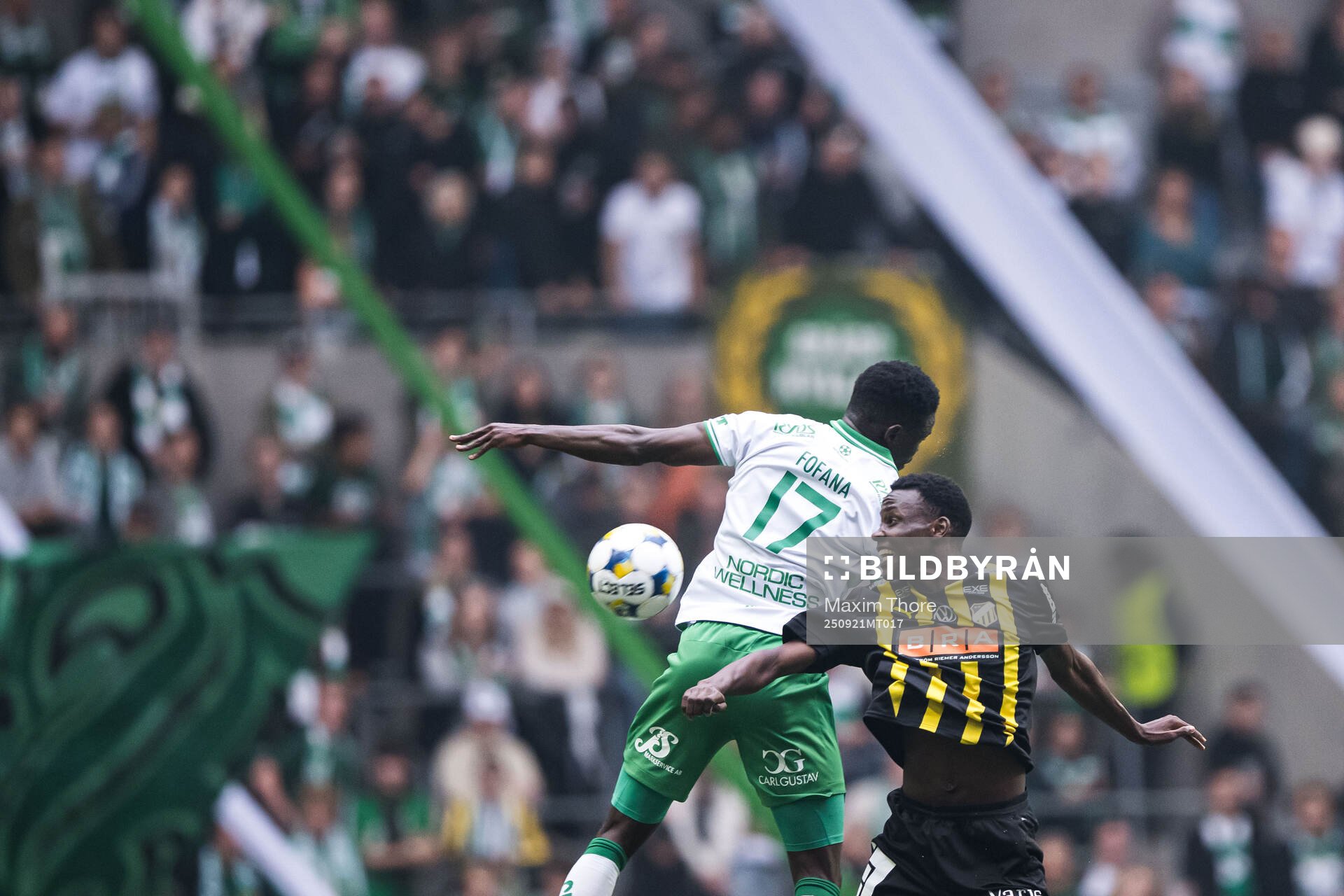 Häckens John Paul Dembe och Hammarbys Ibrahima Breze Fofana