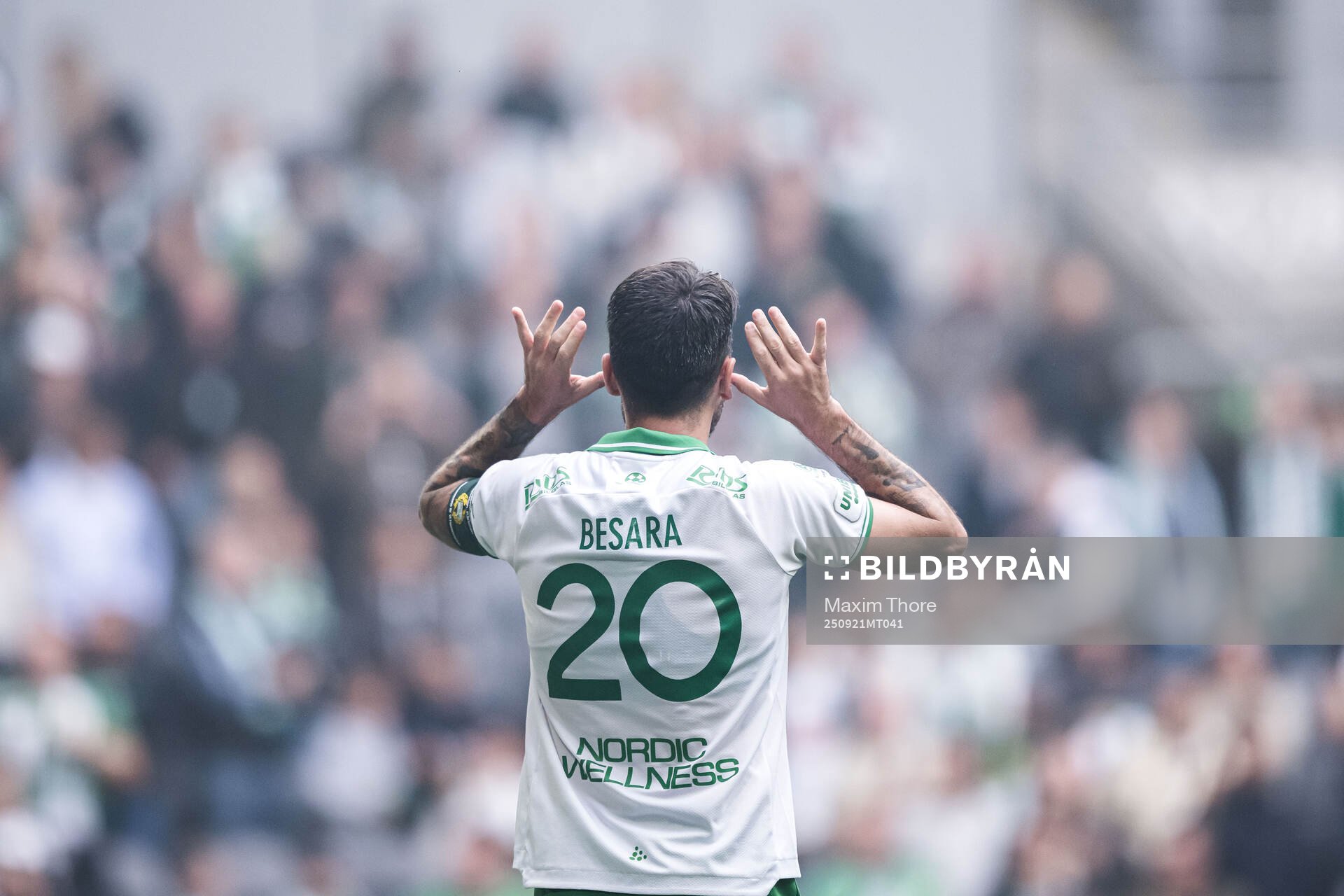 Hammarbys Nahir Besara jublar