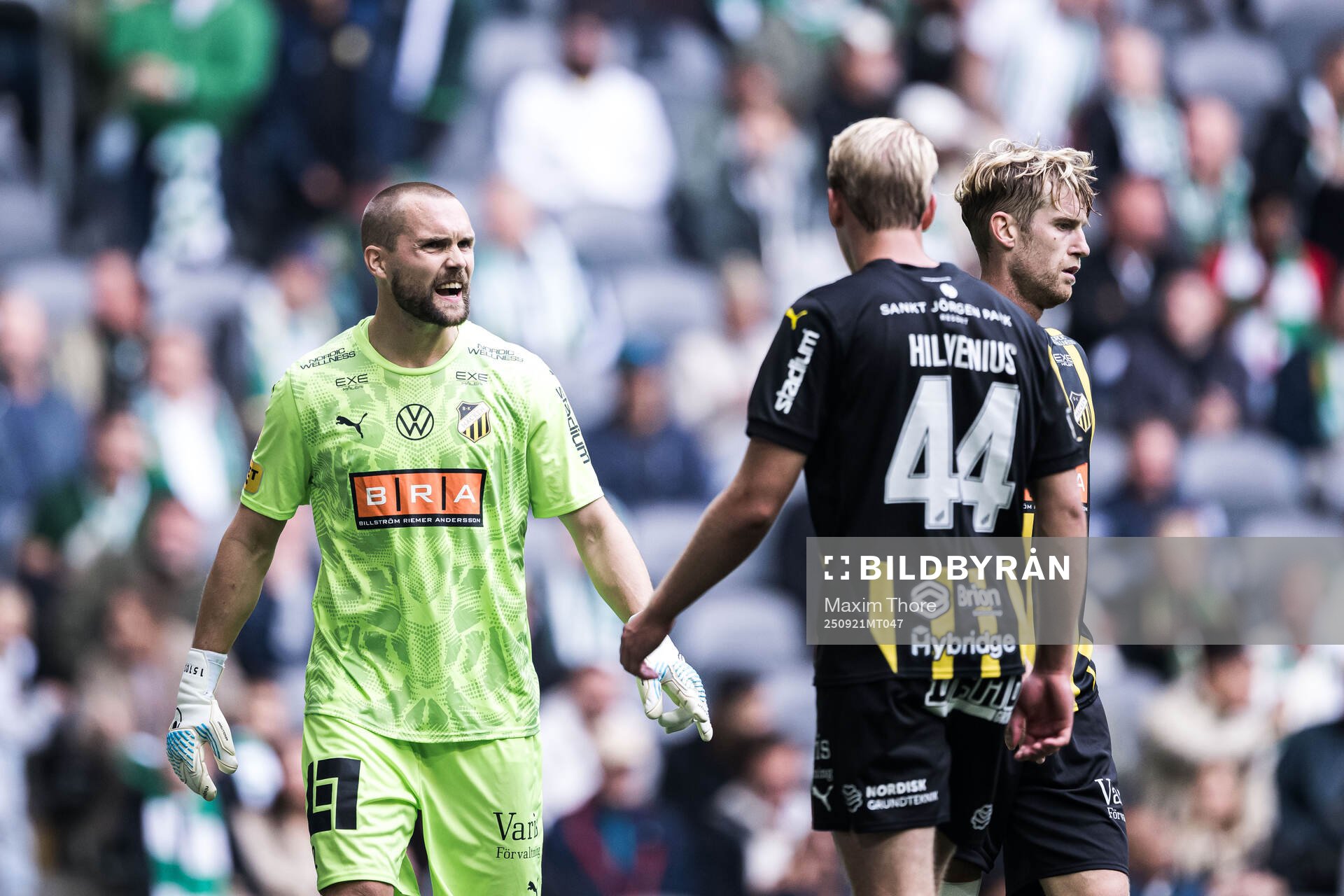 Häckens målvakt Oscar Jansson deppar
