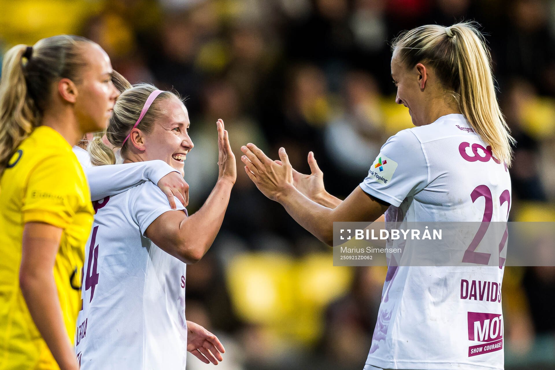Nea Emilia Lehtola of Brann celebrates