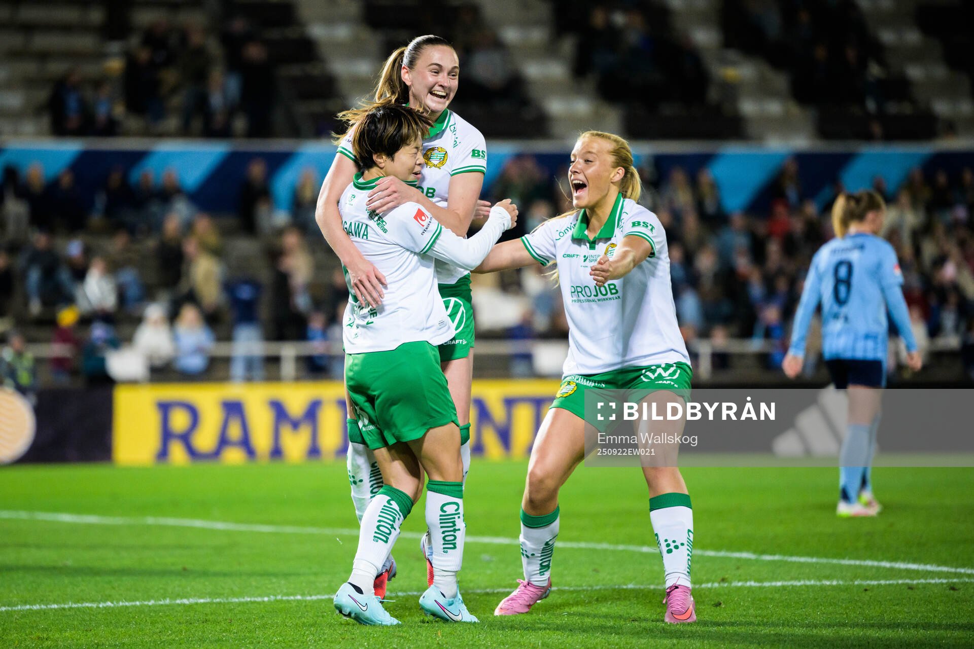 Hammarbys Asato Miyagawa, Vilde Hasund och Smilla Holmberg
