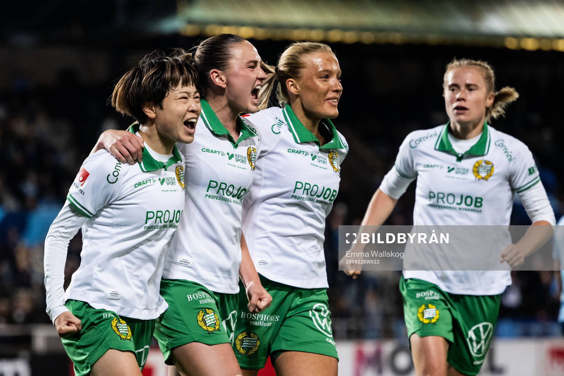 Hammarbys Asato Miyagawa, Vilde Hasund, Smilla Holmberg och