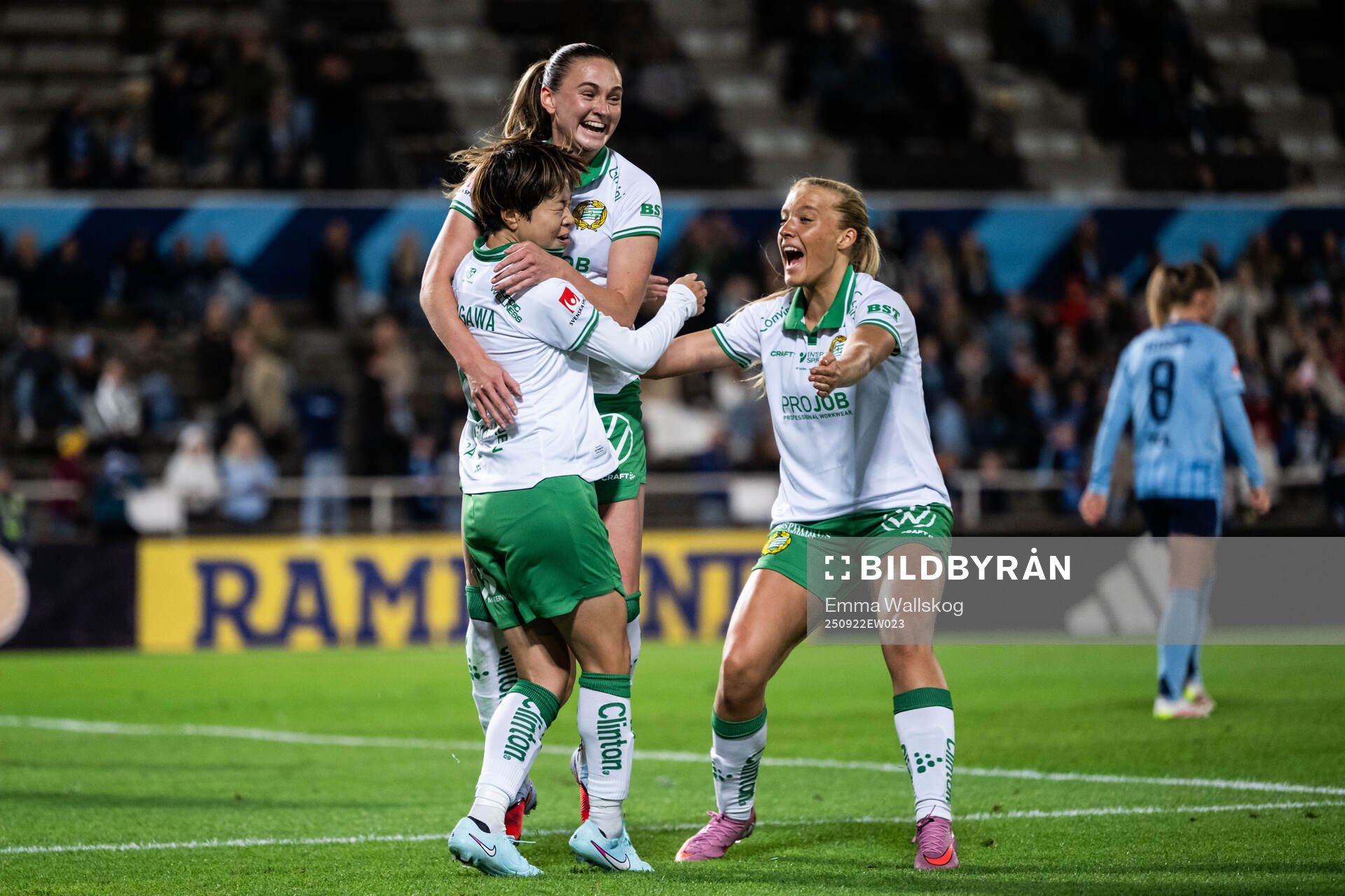 Hammarbys Asato Miyagawa, Vilde Hasund och Smilla Holmberg