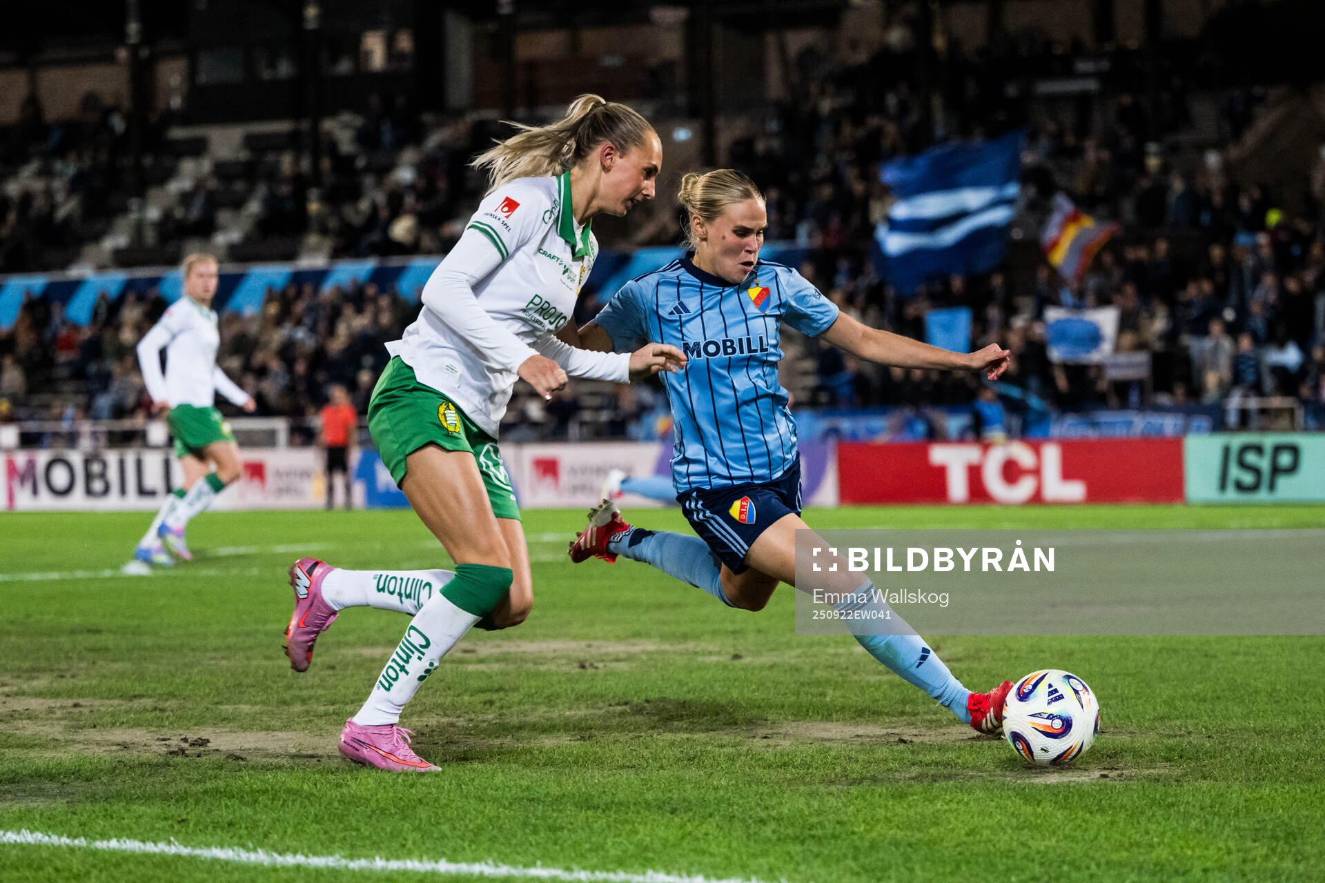 Hammarbys Ellen Wangerheim och Djurgårdens Nanne Ruuskanen