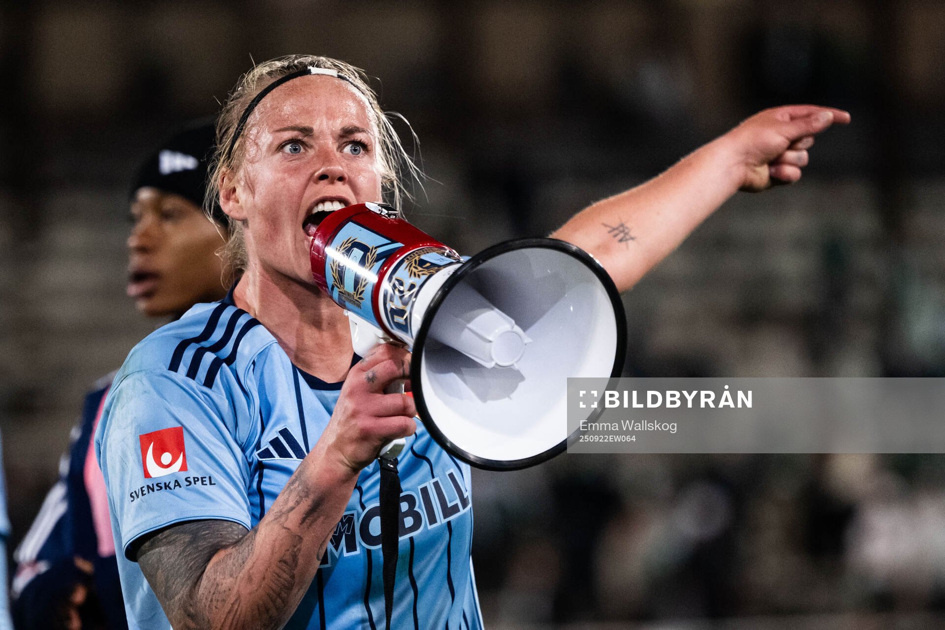 Djurgårdens Therese Åsland jublar