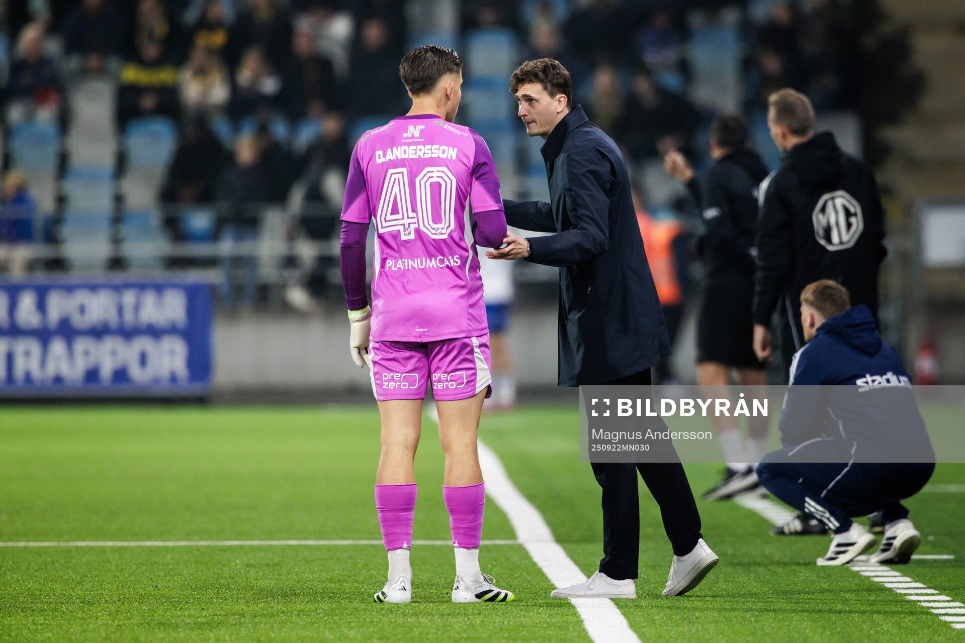 IFK Norrköpings målvakt David Andersson och Martin Falk