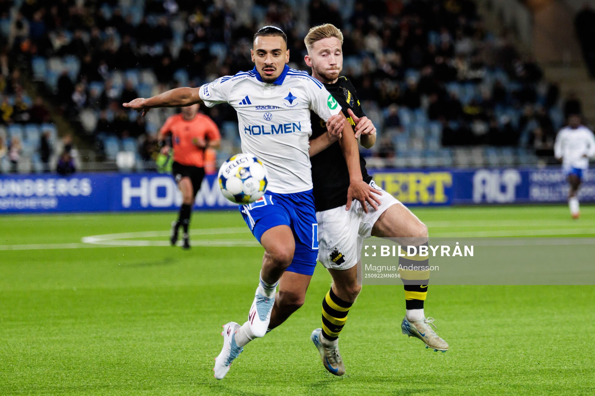 IFK Norrköpings Moutaz Neffati och AIKs Eskil Edh