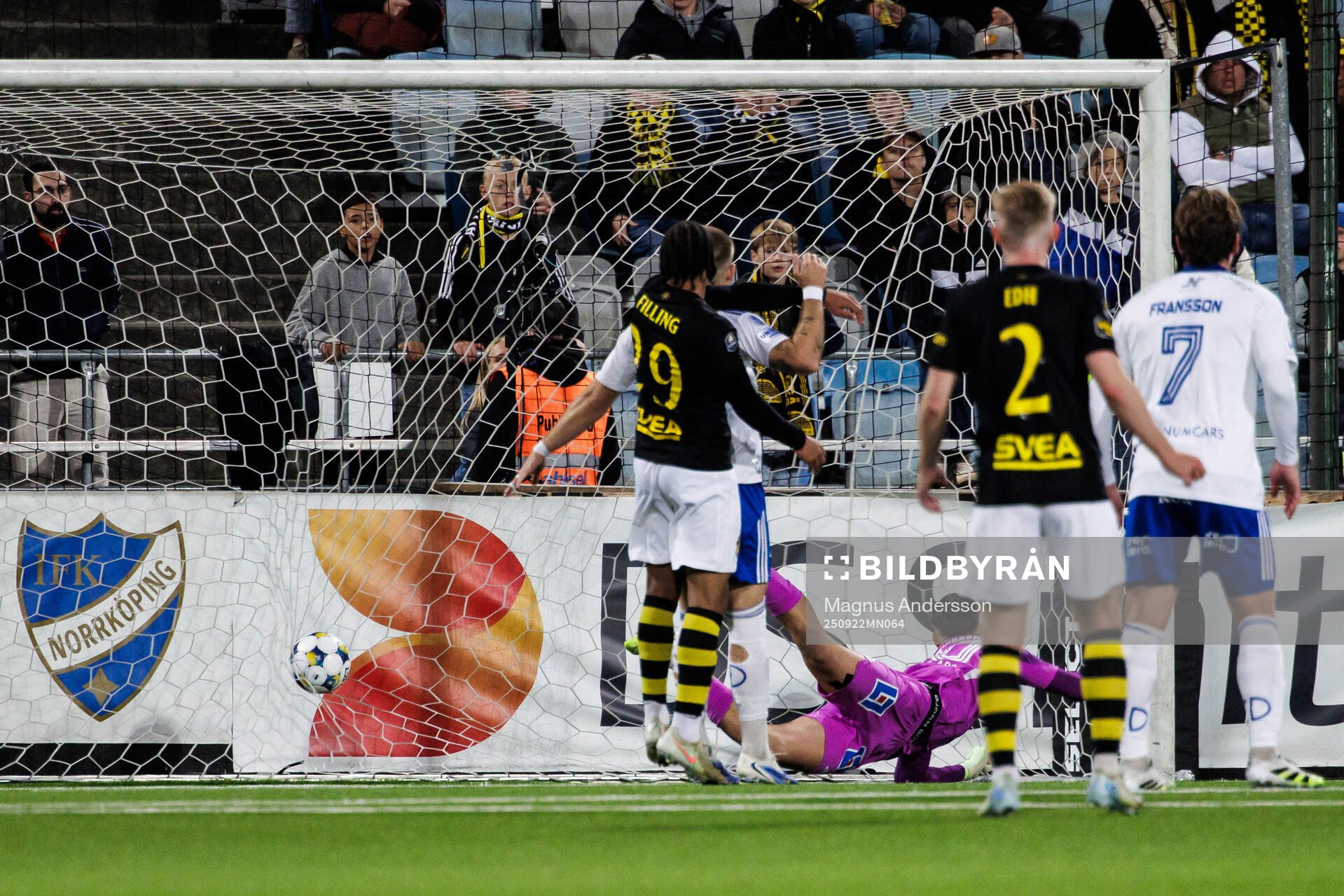 AIKs Dino Besirovic (ej i bild) gör 3-1 på IFK