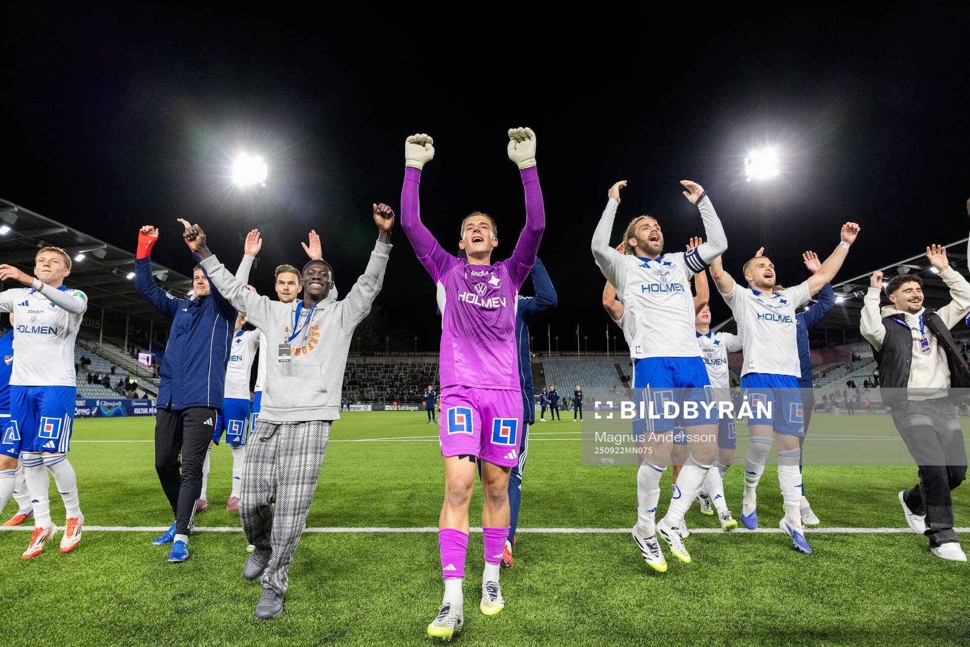 IFK Norrköpings spelare jublar