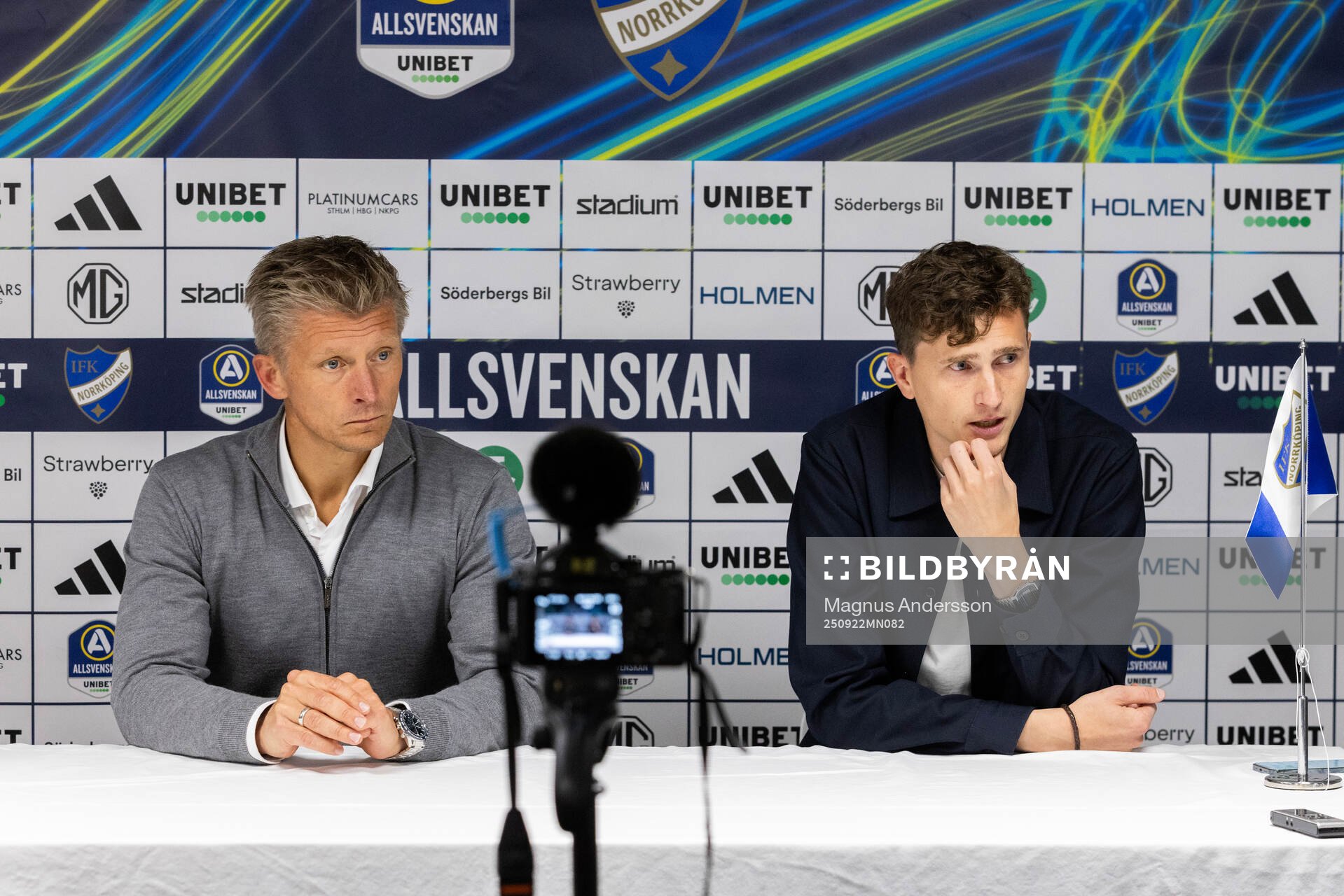 AIKs tränare Mikkjal Thomassen och IFK Norrköpings