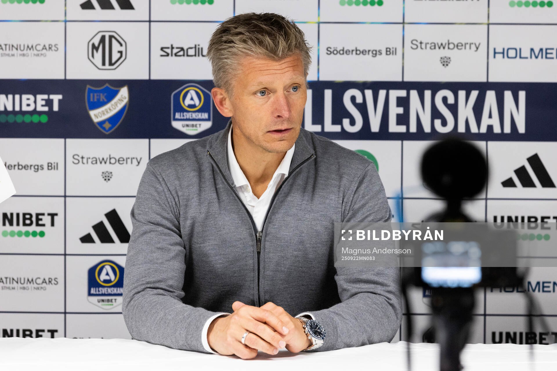 AIKs tränare Mikkjal Thomassen