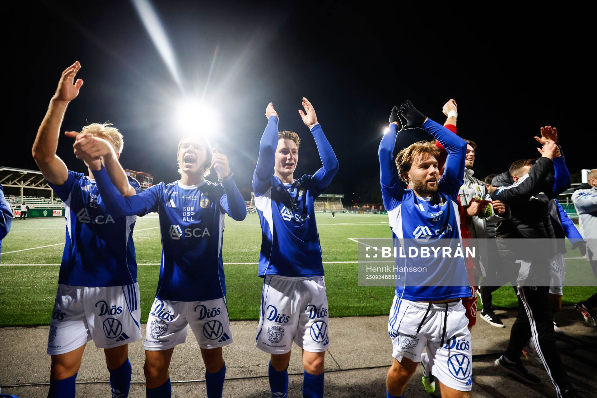 GIF Sundsvalls spelare jublar