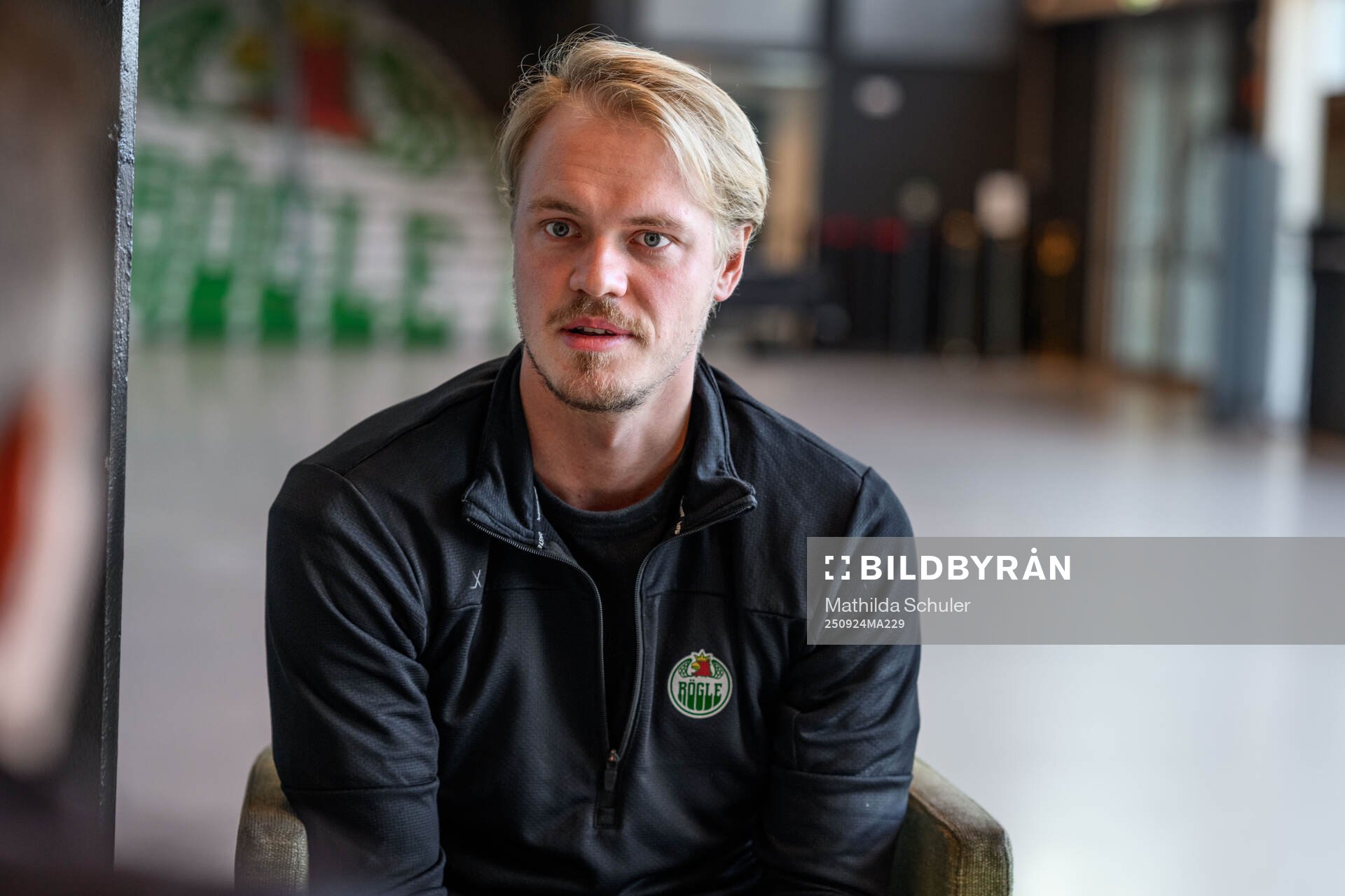 Rögles assisterande tränare i U16 Jakob Bondesson