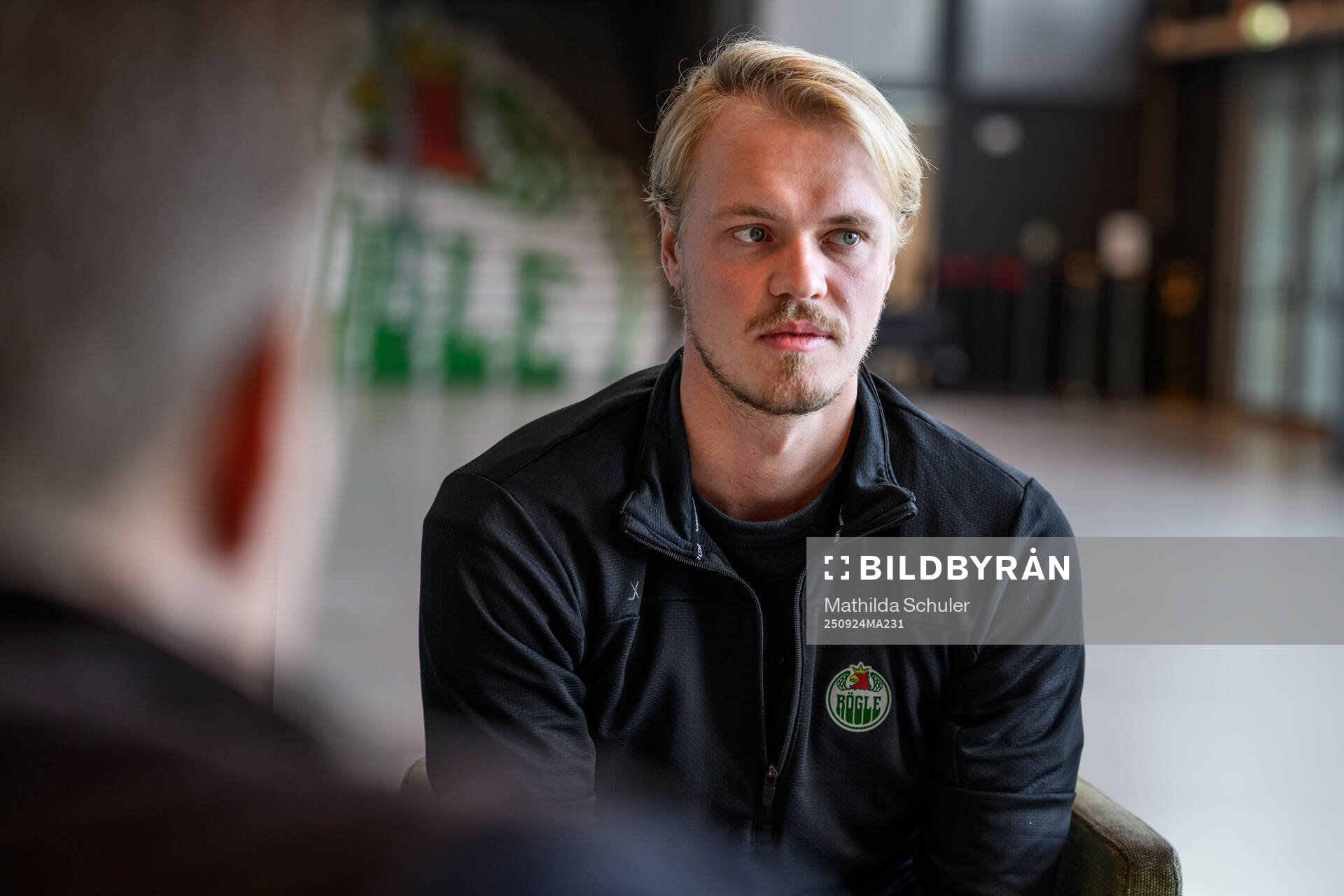 Rögles assisterande tränare i U16 Jakob Bondesson
